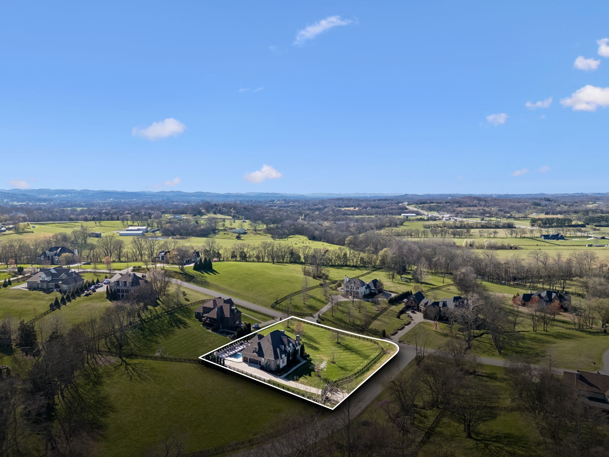 7201 Prairie Falcon Dr