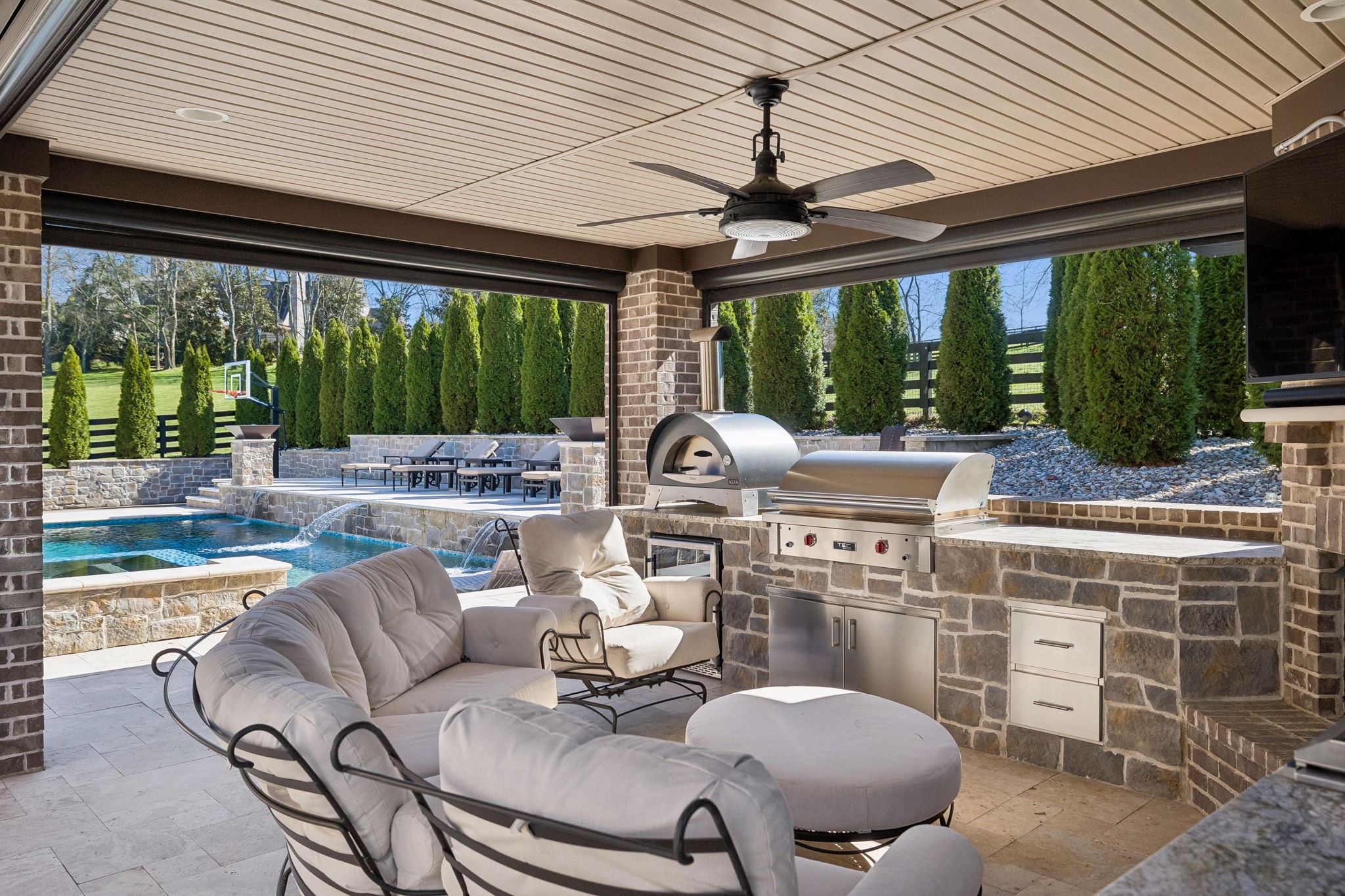 7201 Prairie Falcon Dr