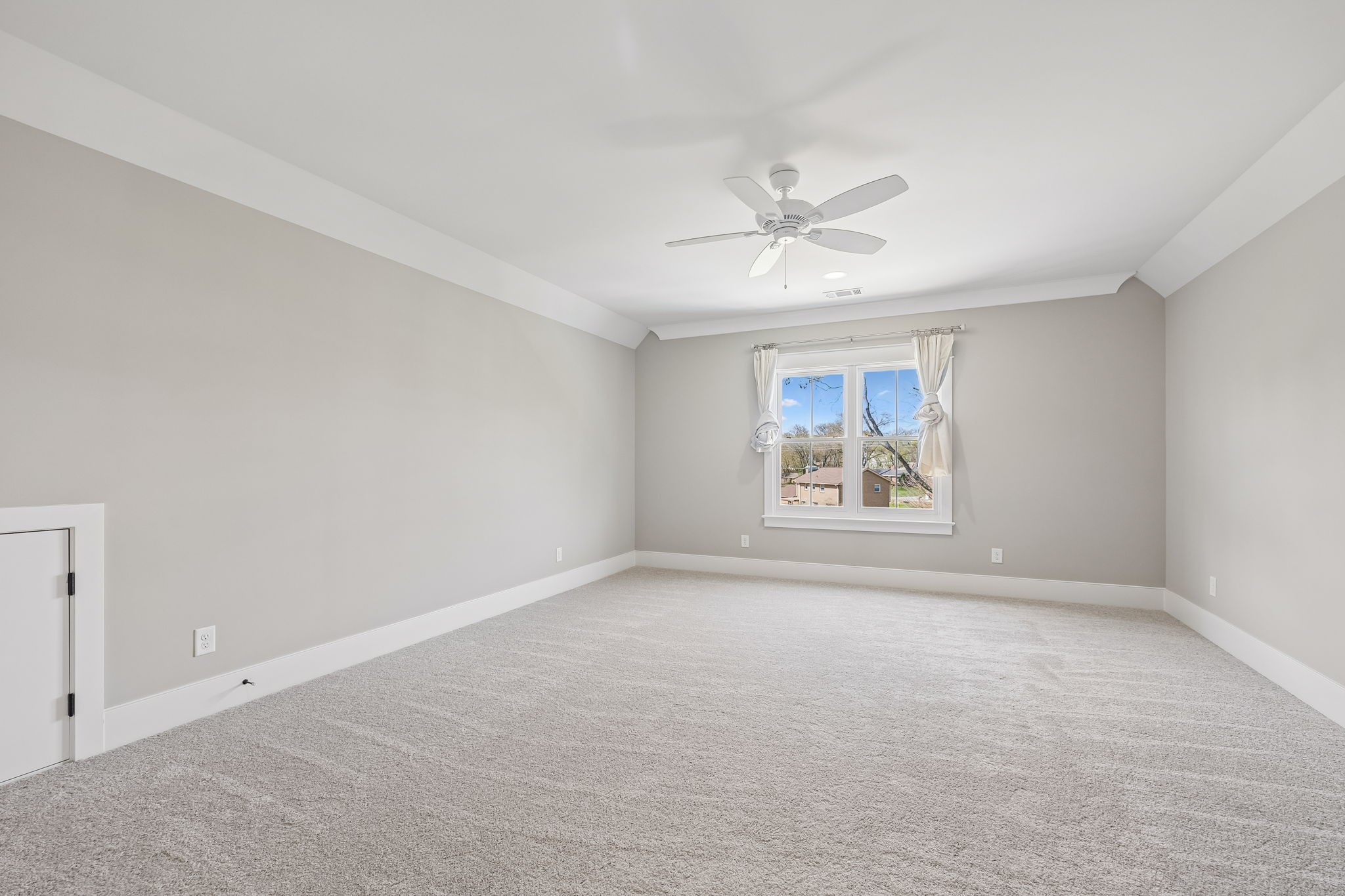 403 Cornwall Dr