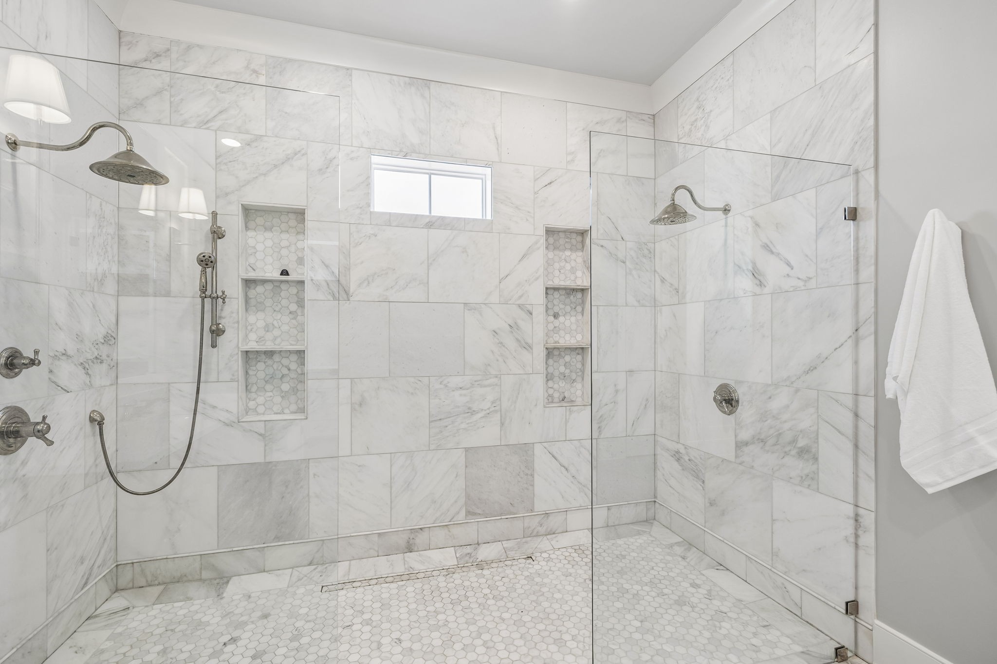 403 Cornwall Dr