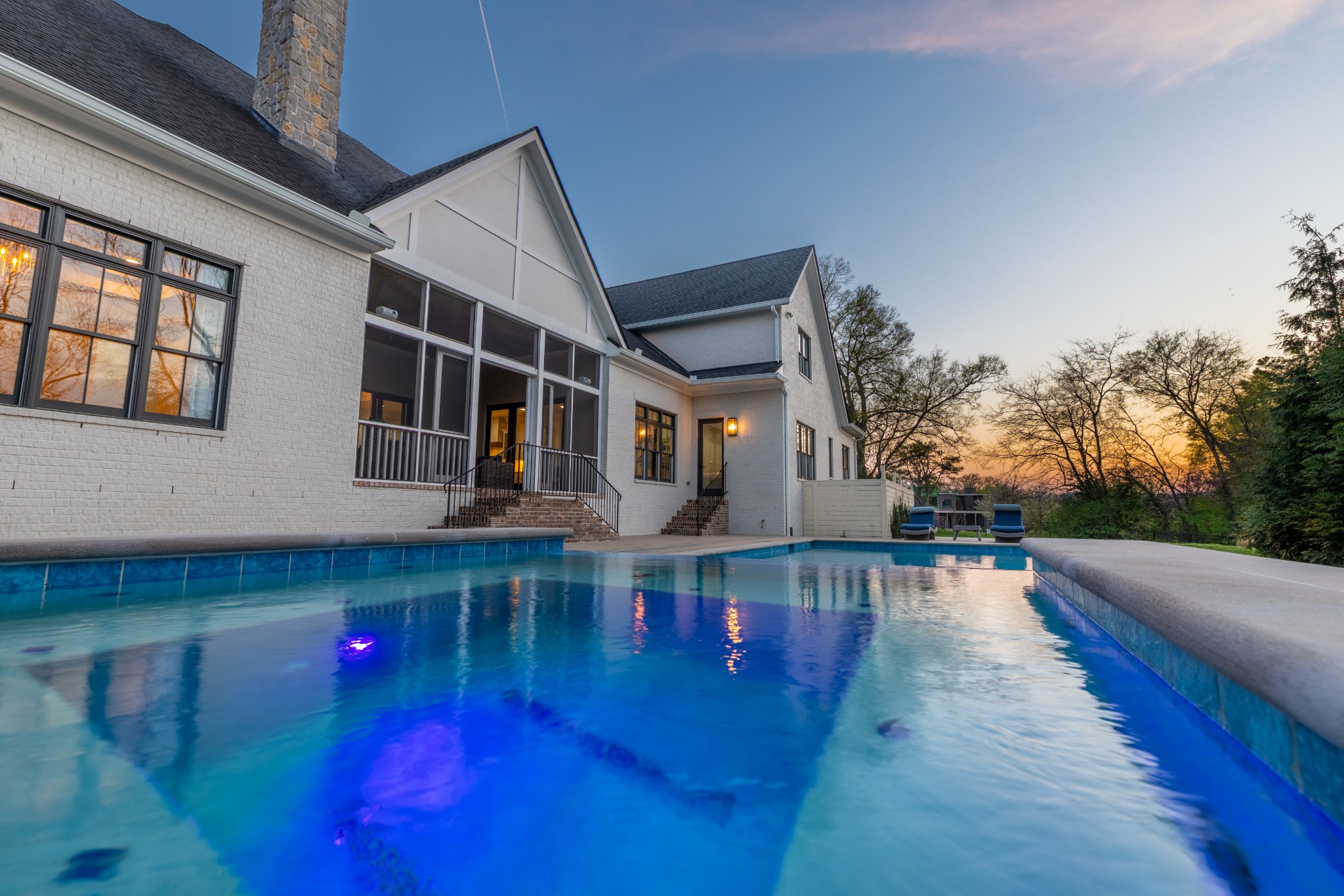 403 Cornwall Dr