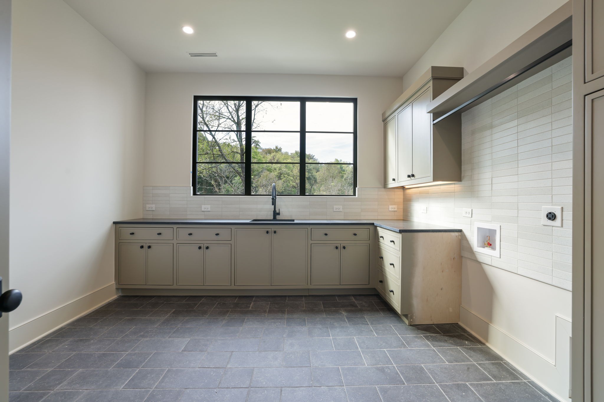 8004 Wilder Pass