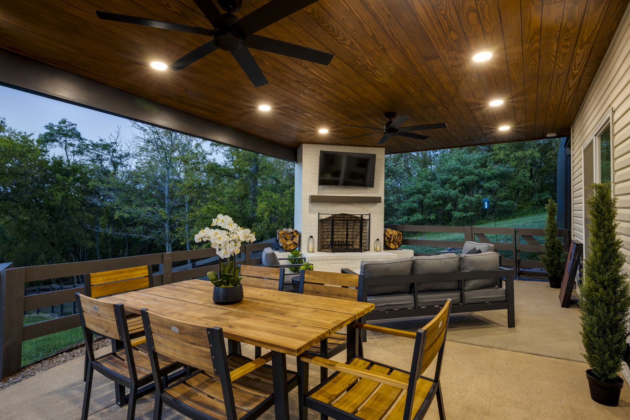 2700 Clayton Arnold Rd