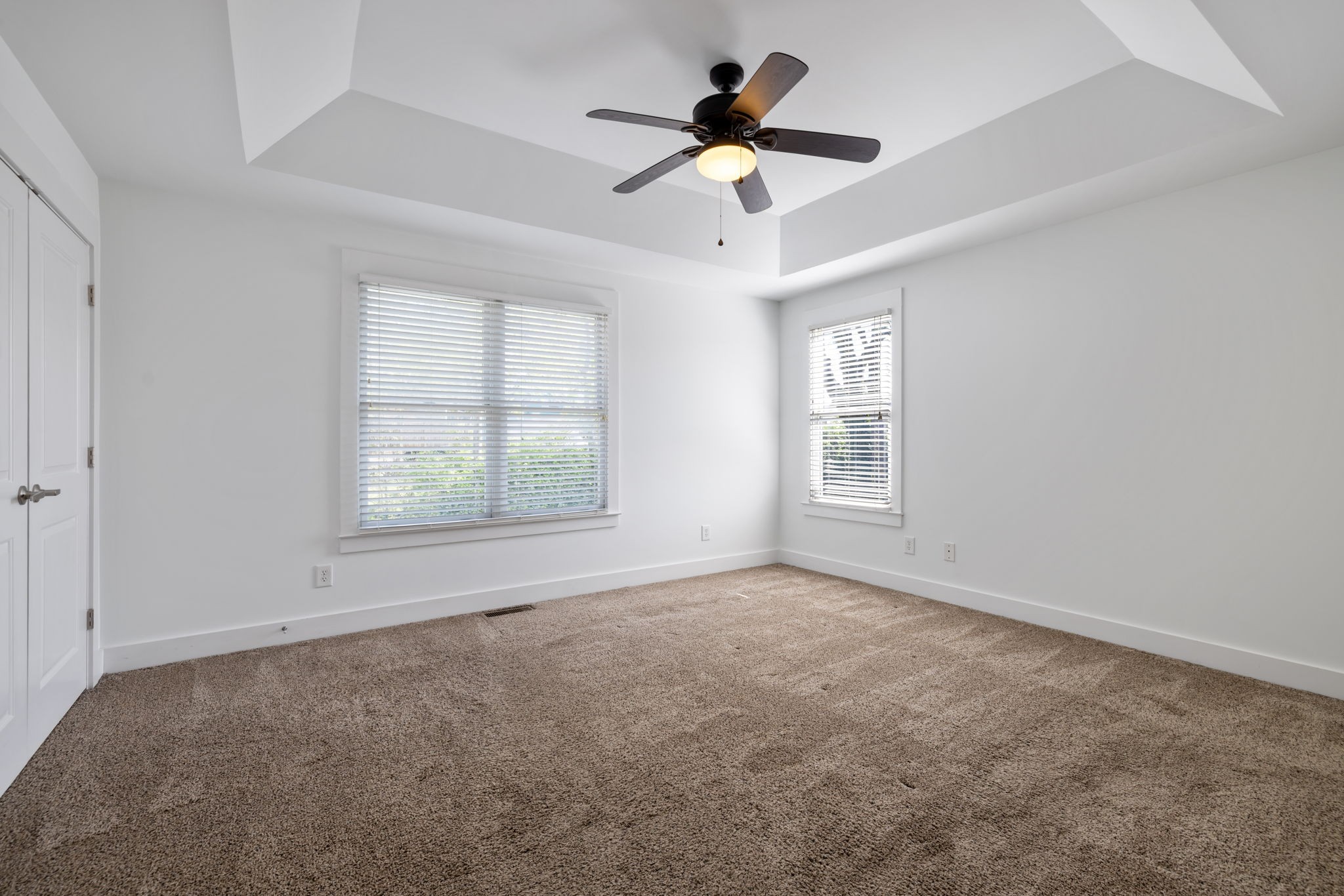 413 Van Buren St Unit: 101