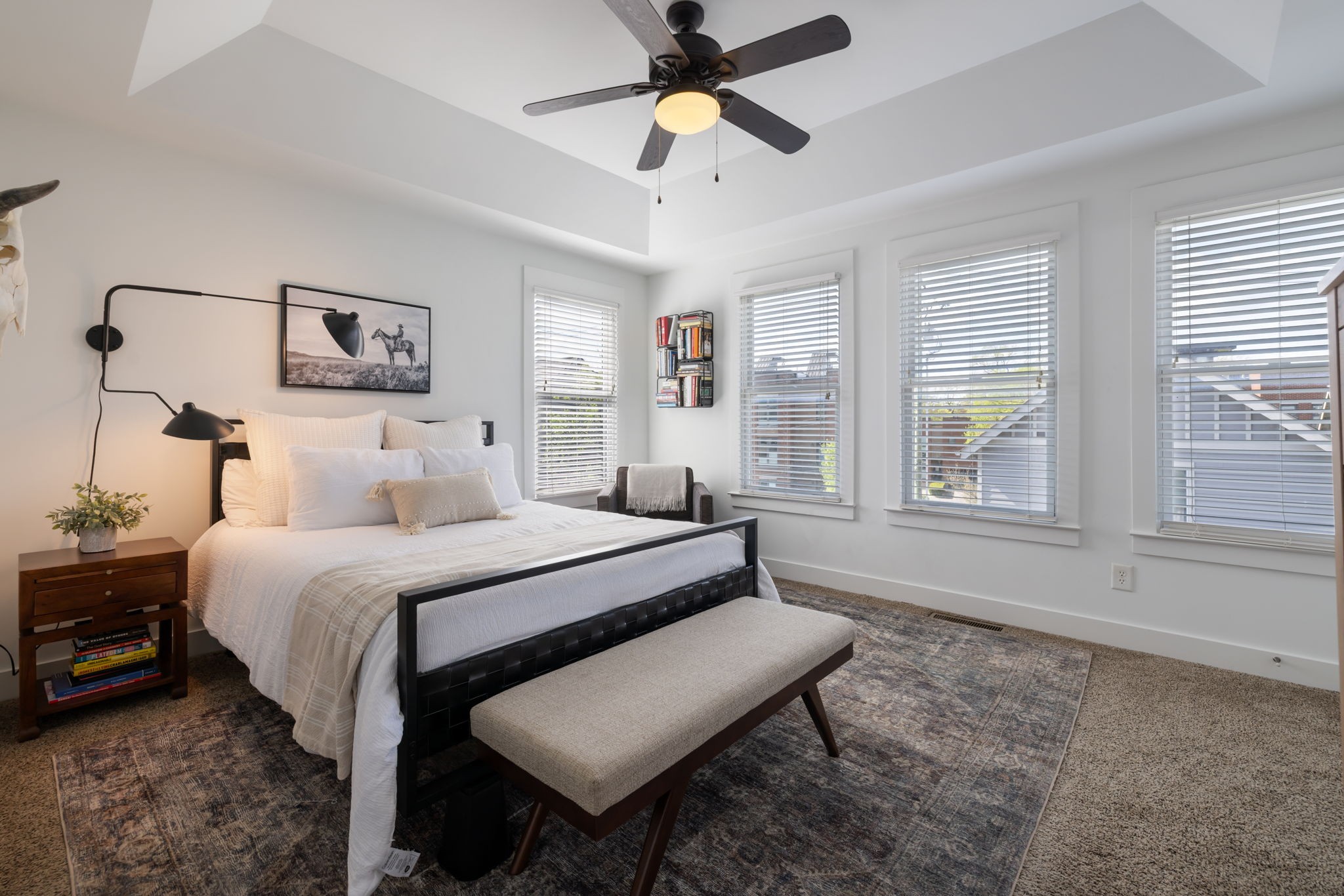 413 Van Buren St Unit: 101