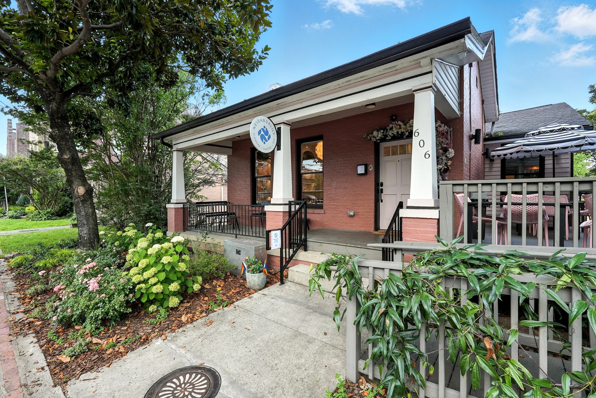 413 Van Buren St Unit: 101