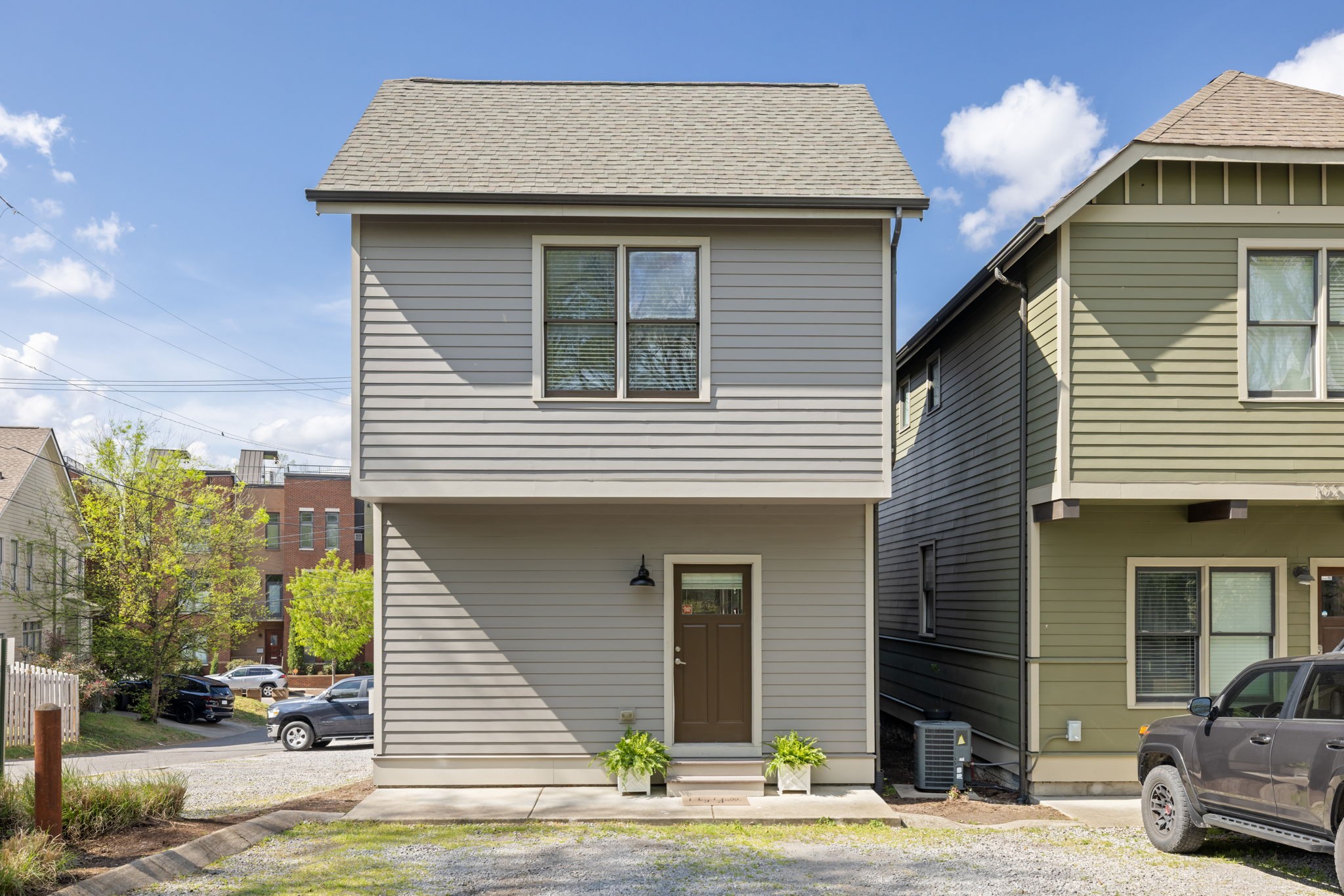 413 Van Buren St Unit: 101