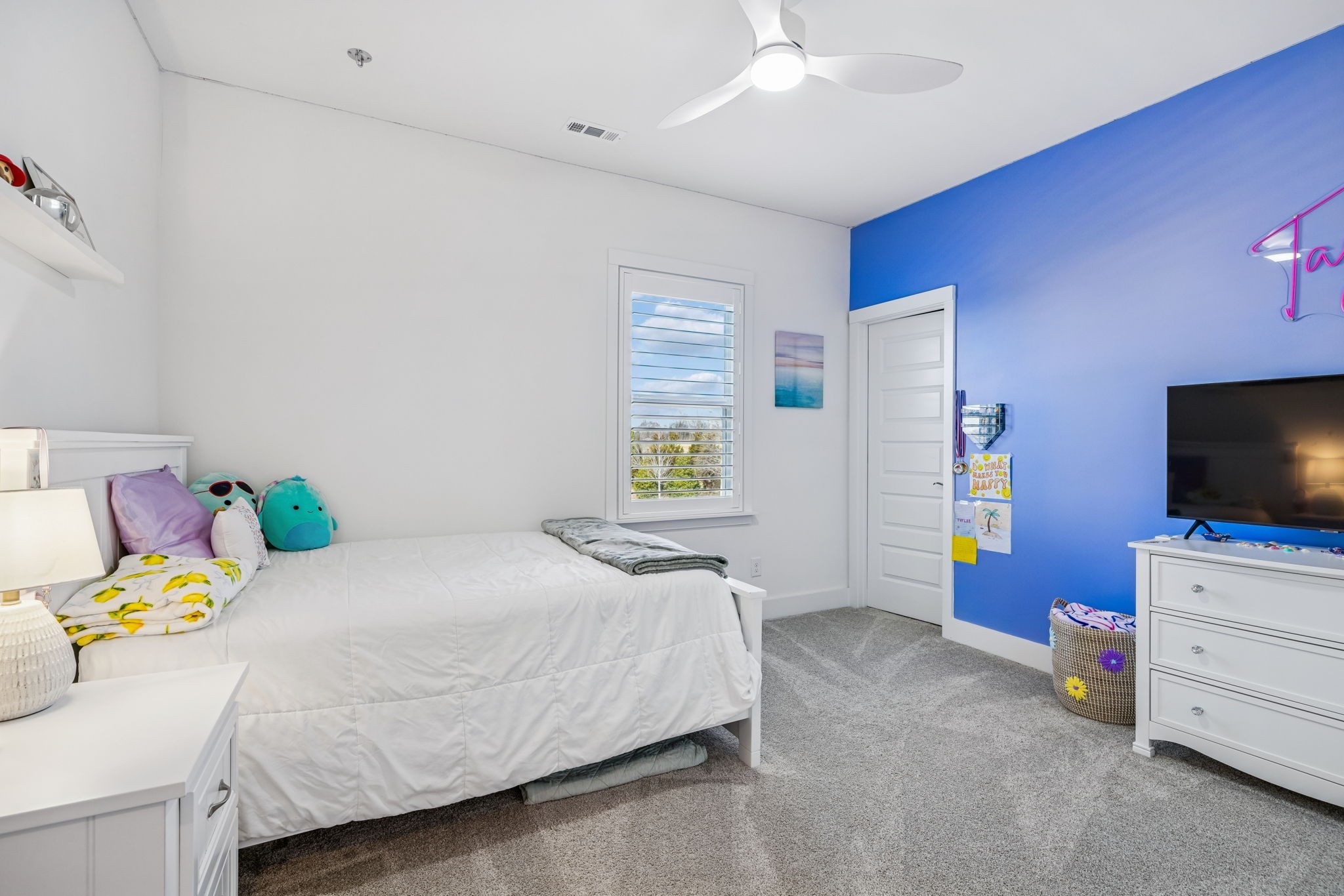 7283 Fiddlers Glen Dr