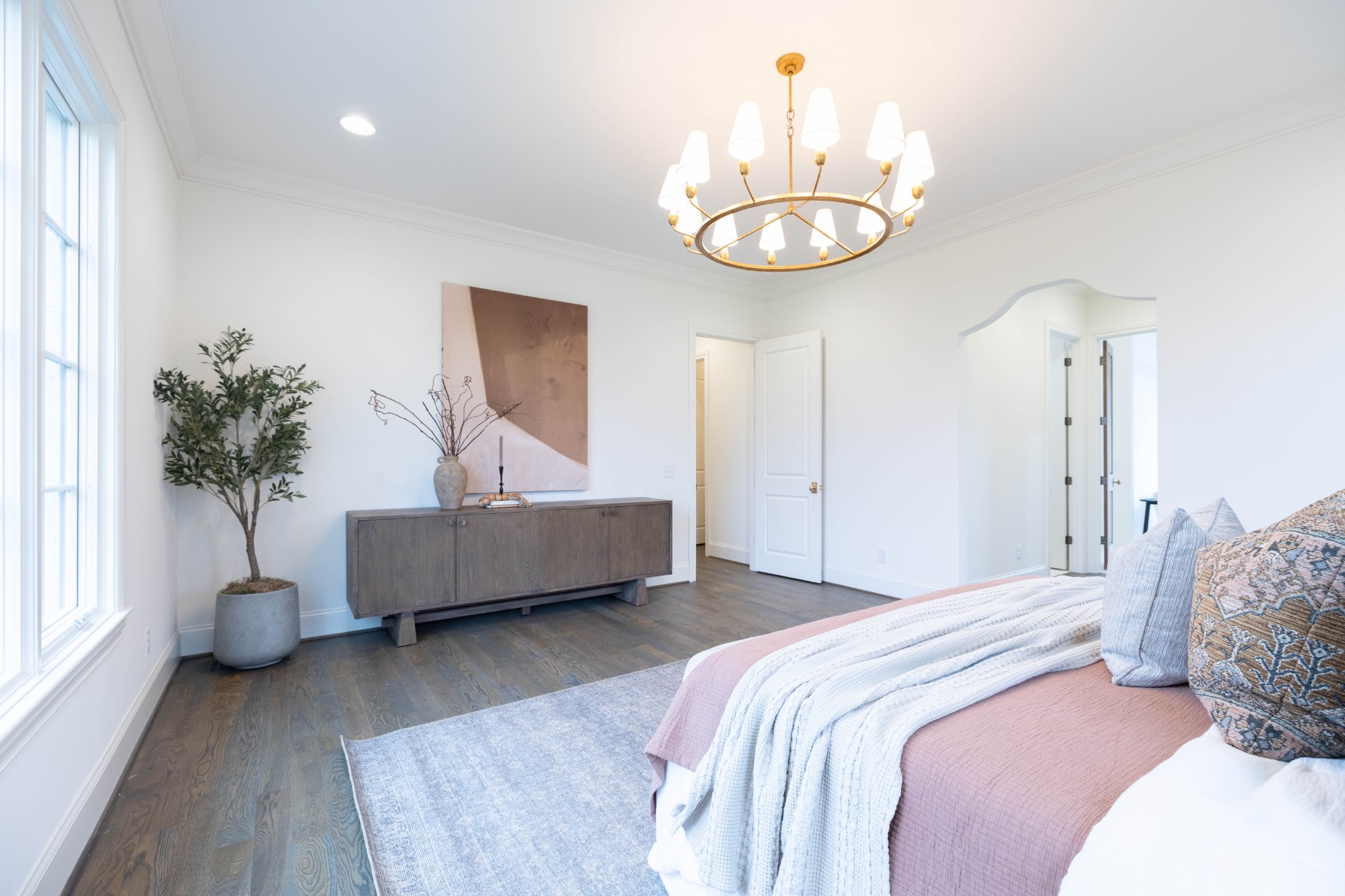 6035 Frazier Park Ln