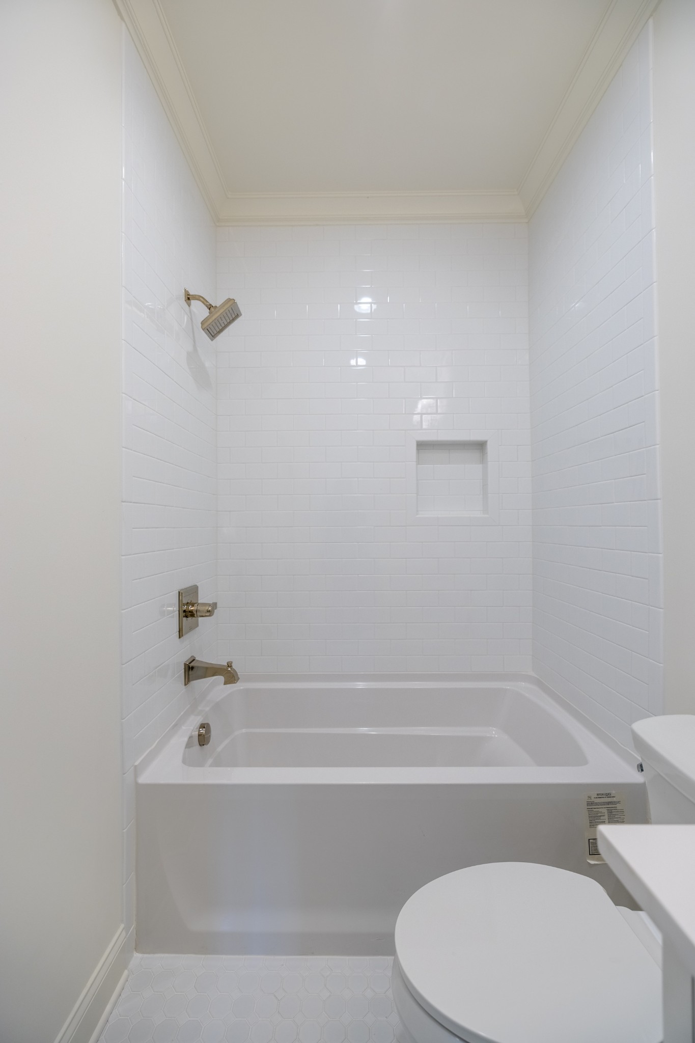 6035 Frazier Park Ln