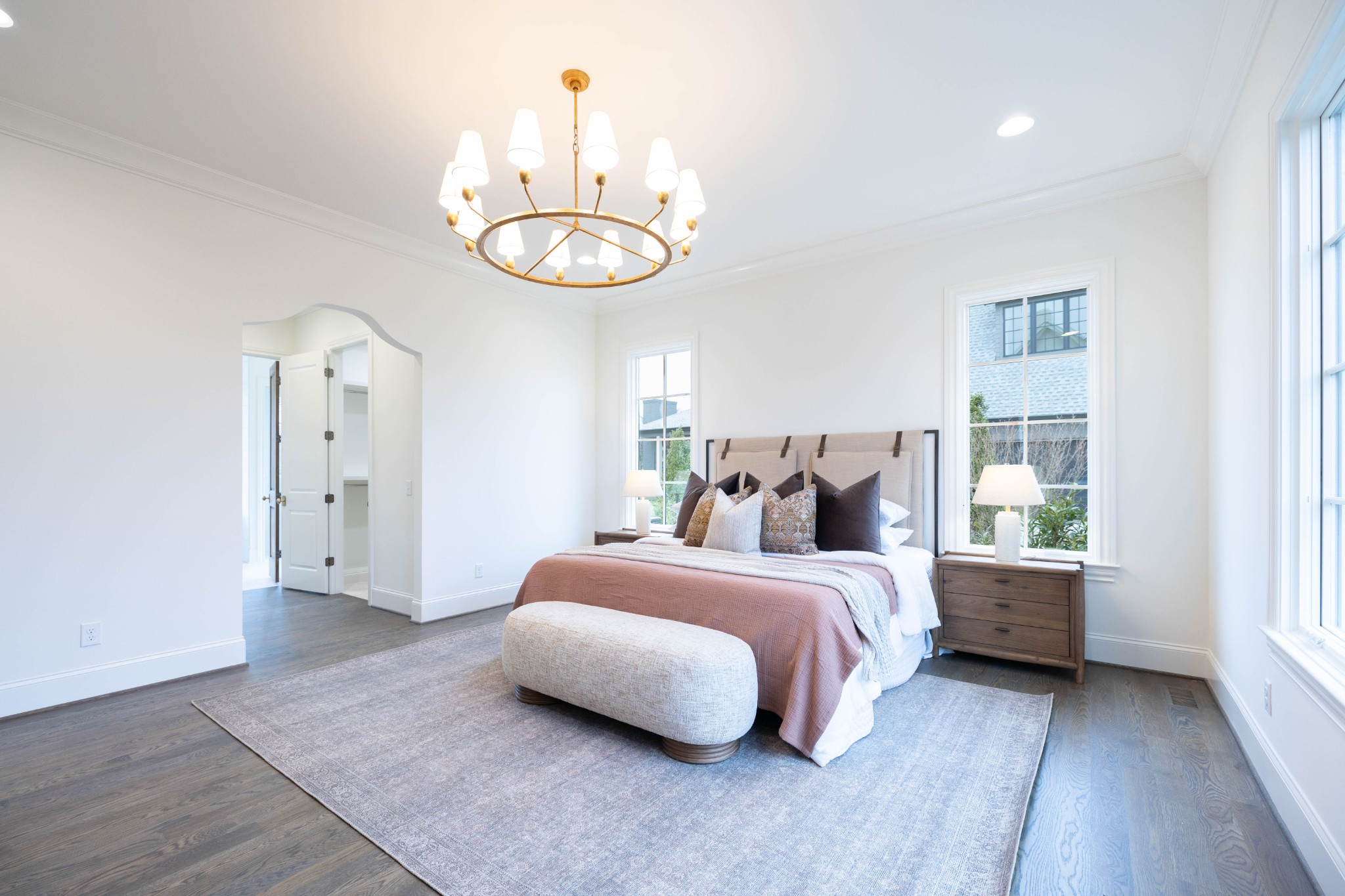 6035 Frazier Park Ln