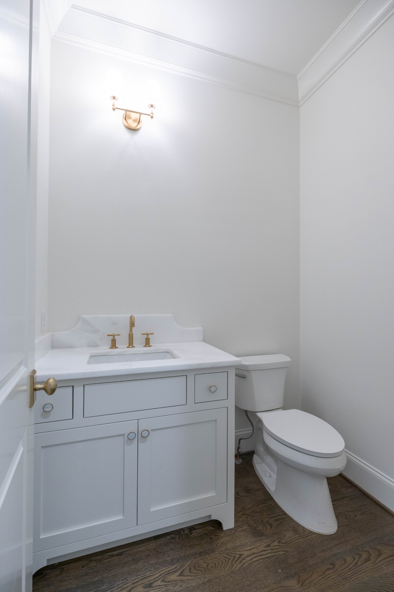 6035 Frazier Park Ln