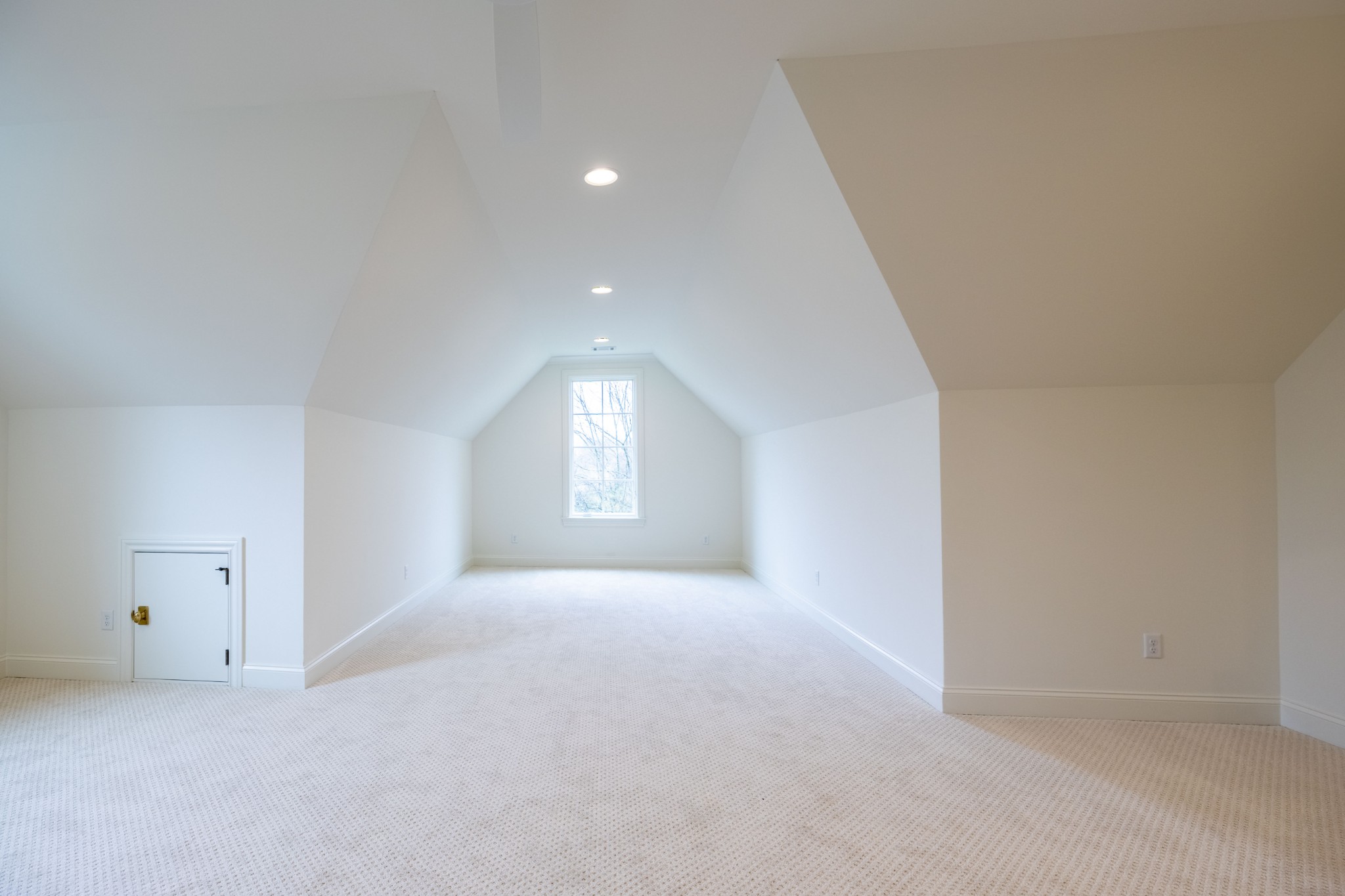 6035 Frazier Park Ln