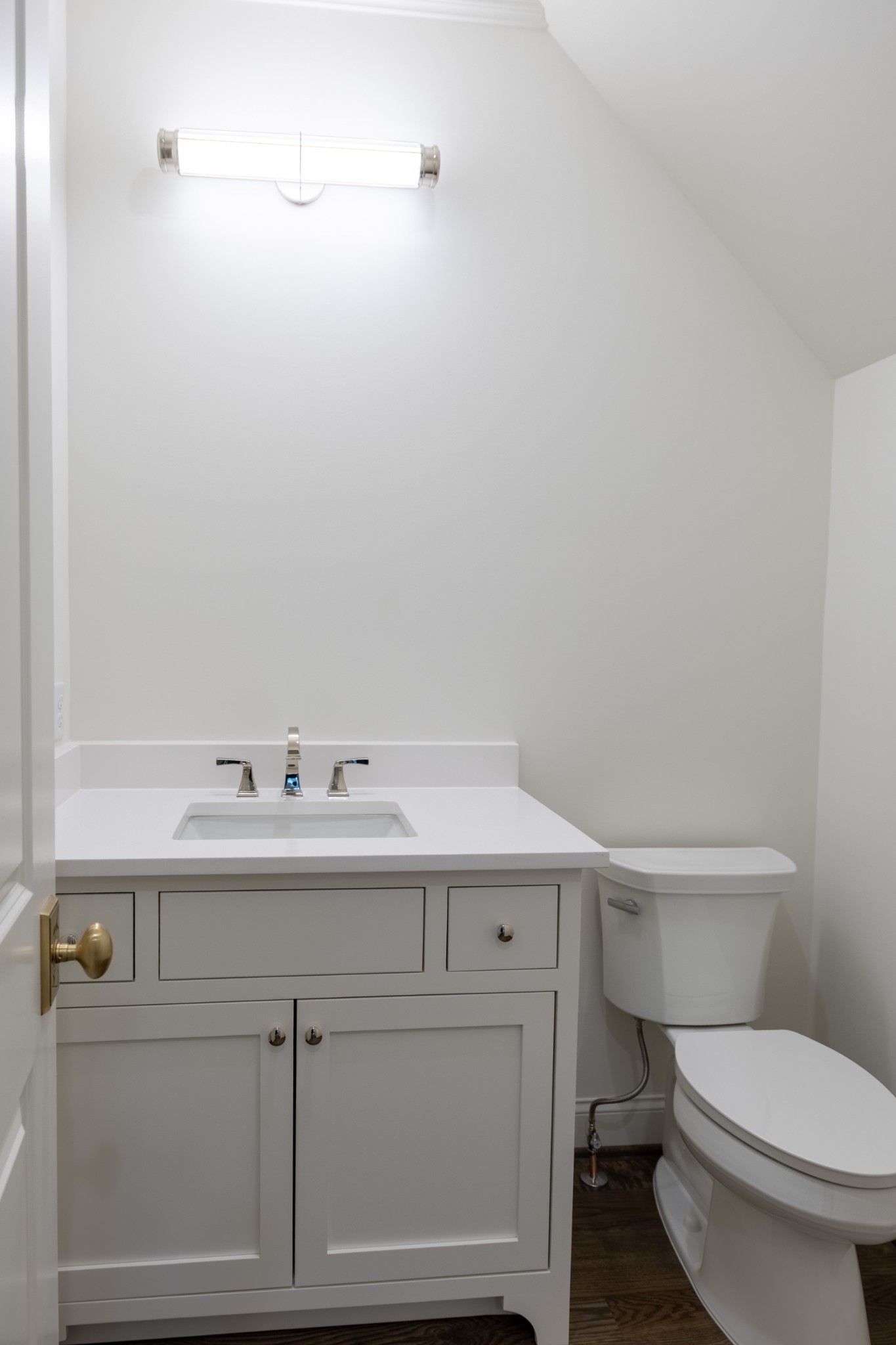 6035 Frazier Park Ln