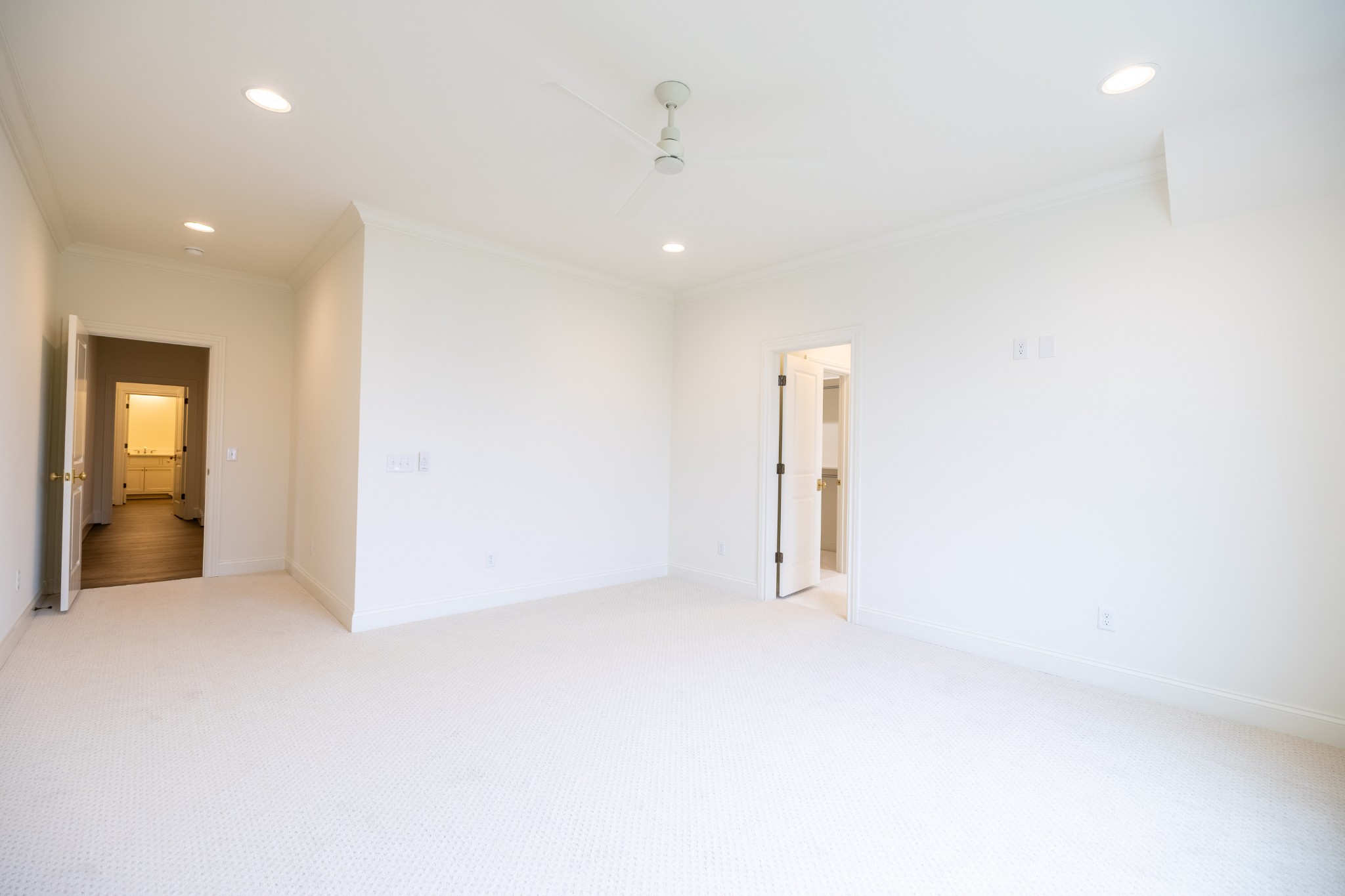 6035 Frazier Park Ln