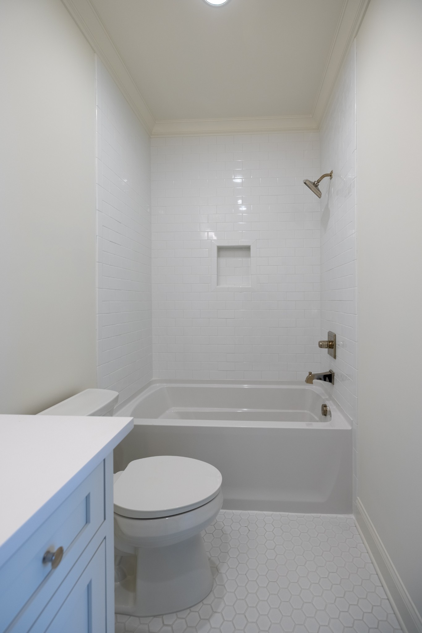 6035 Frazier Park Ln