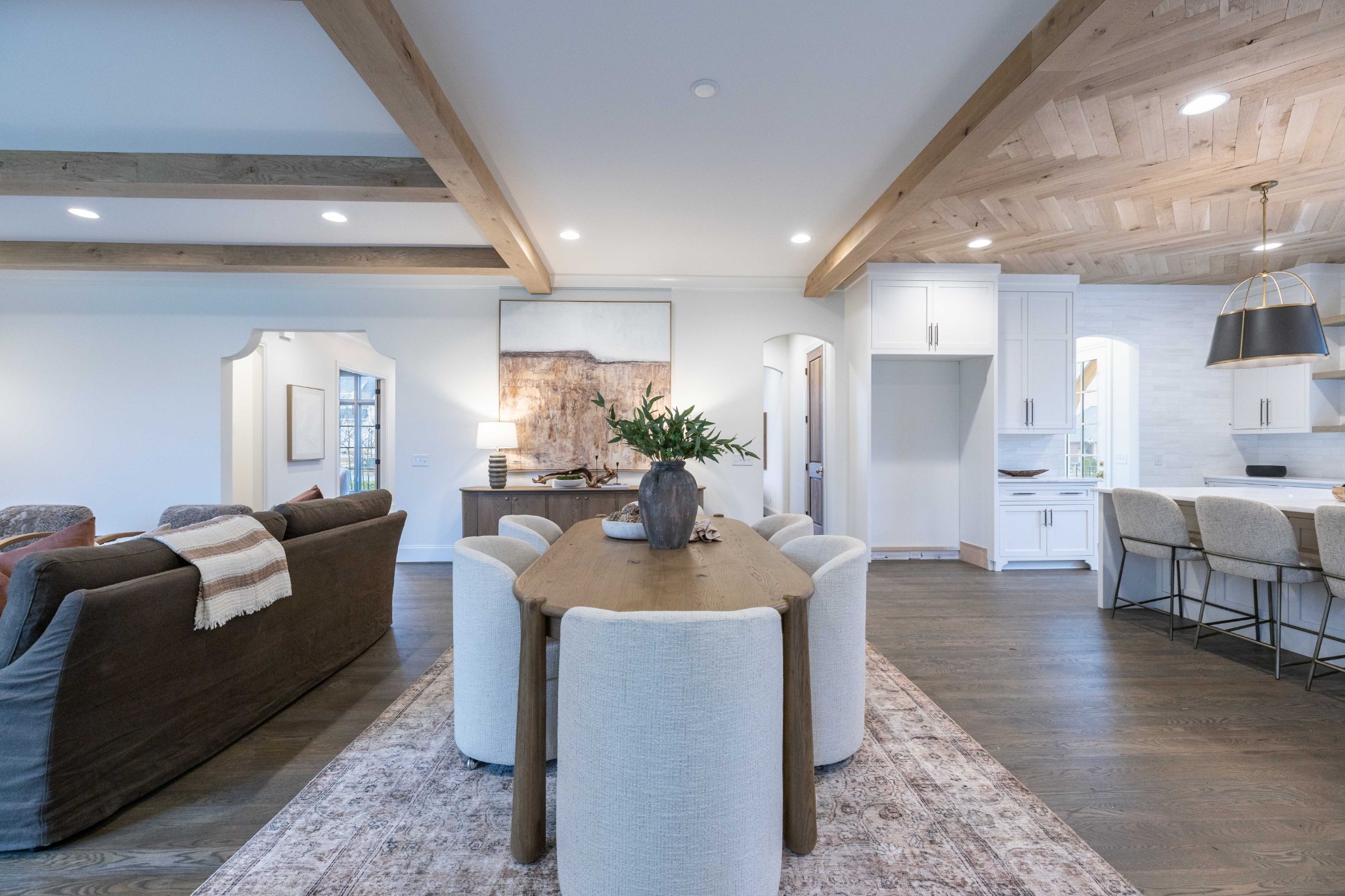 6035 Frazier Park Ln