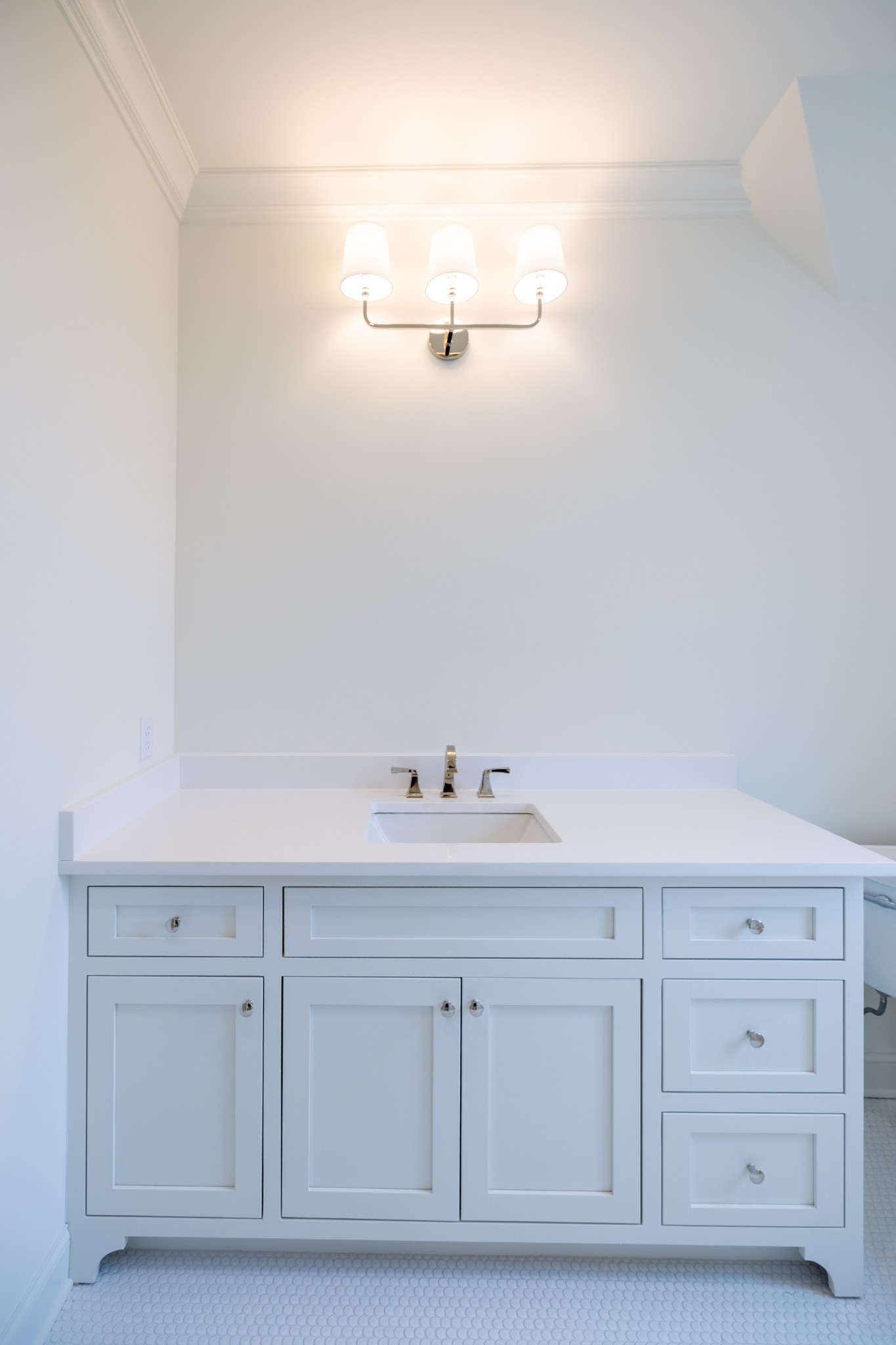 6035 Frazier Park Ln