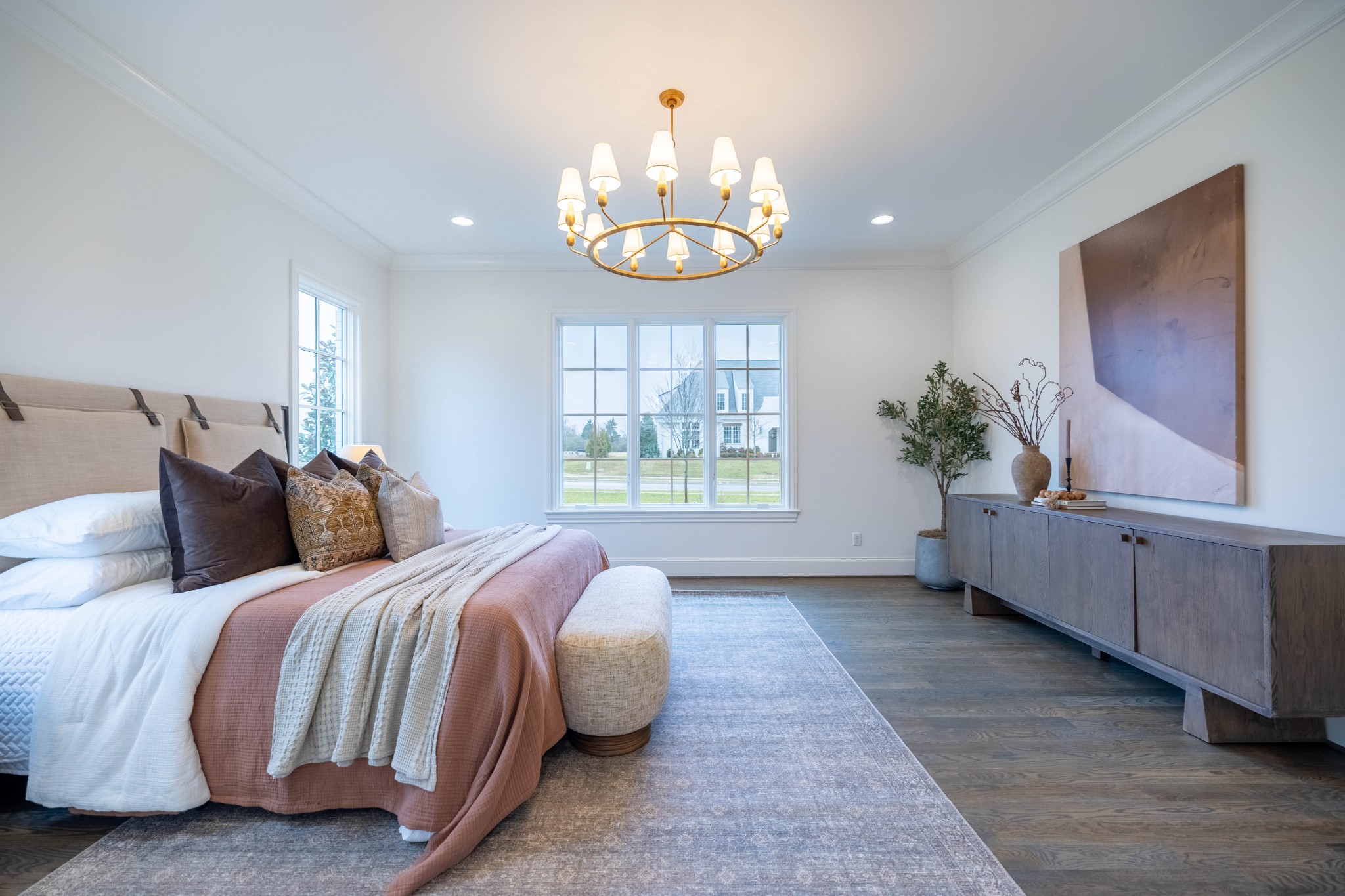 6035 Frazier Park Ln