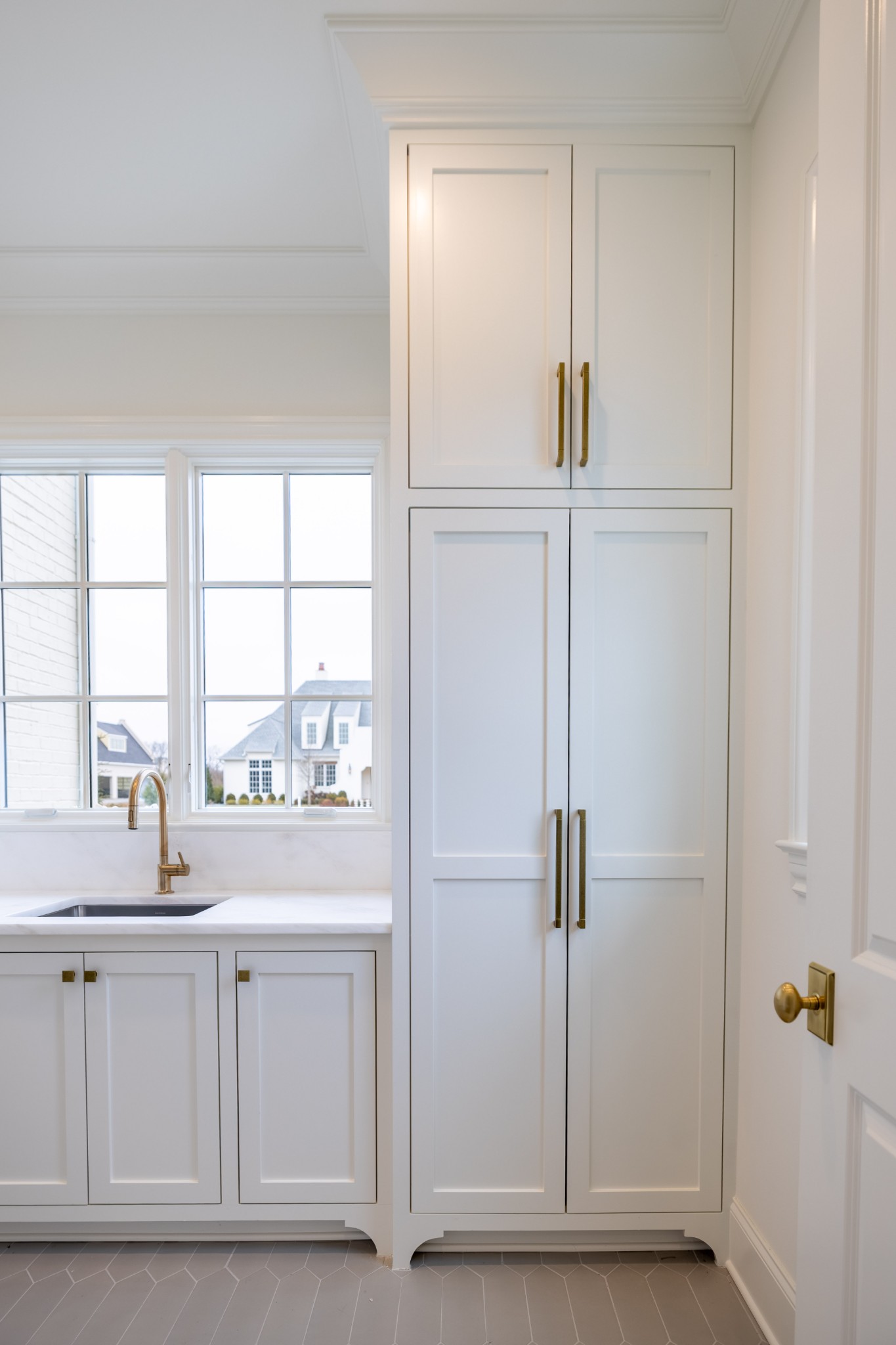 6035 Frazier Park Ln