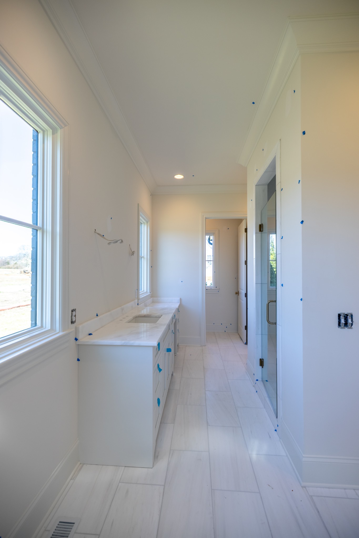 6033 Frazier Park Ln