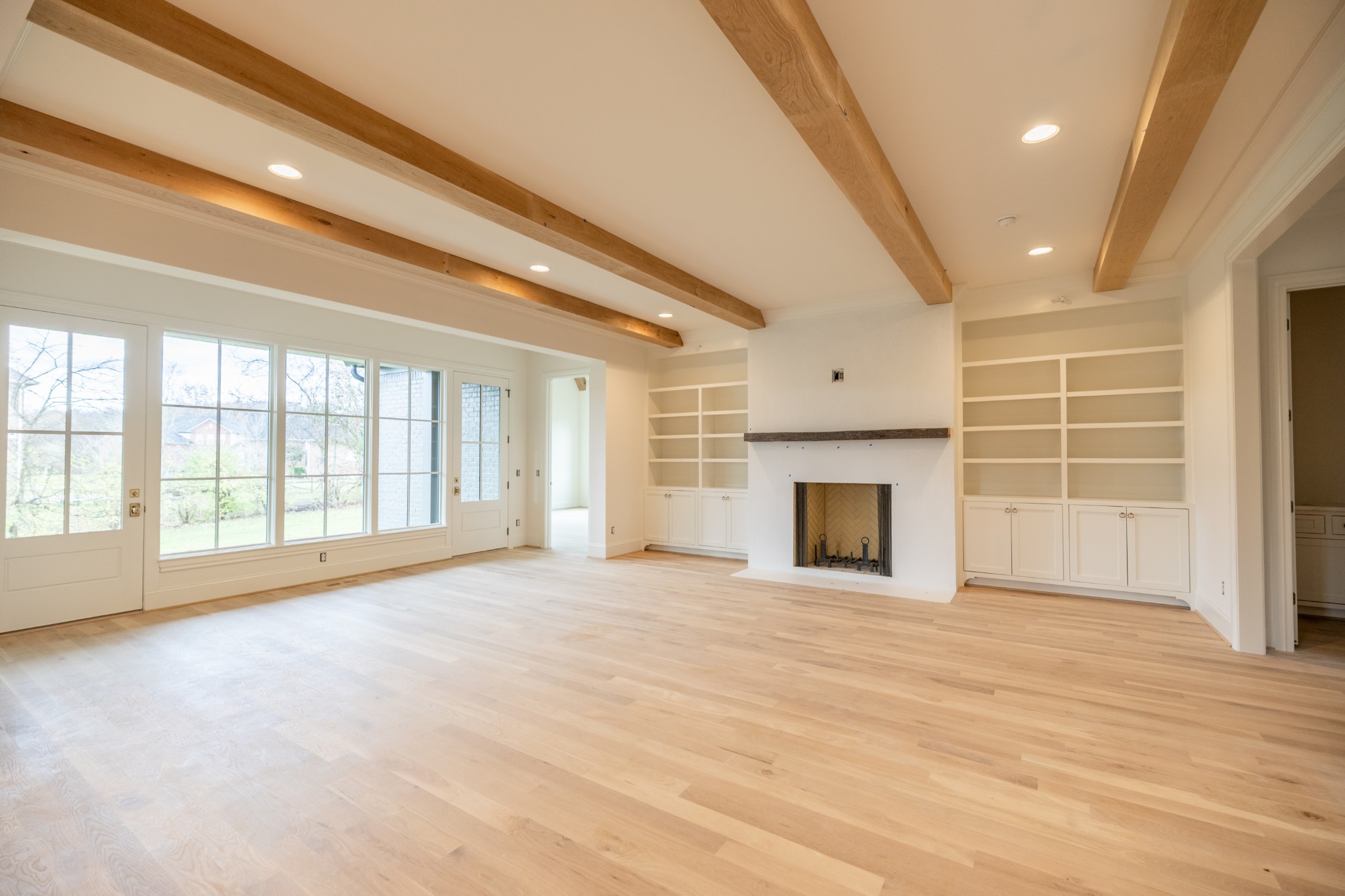 6033 Frazier Park Ln