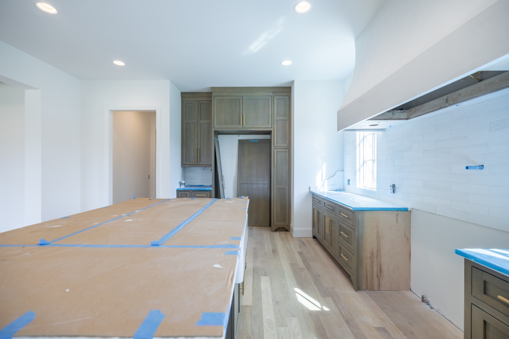 6033 Frazier Park Ln