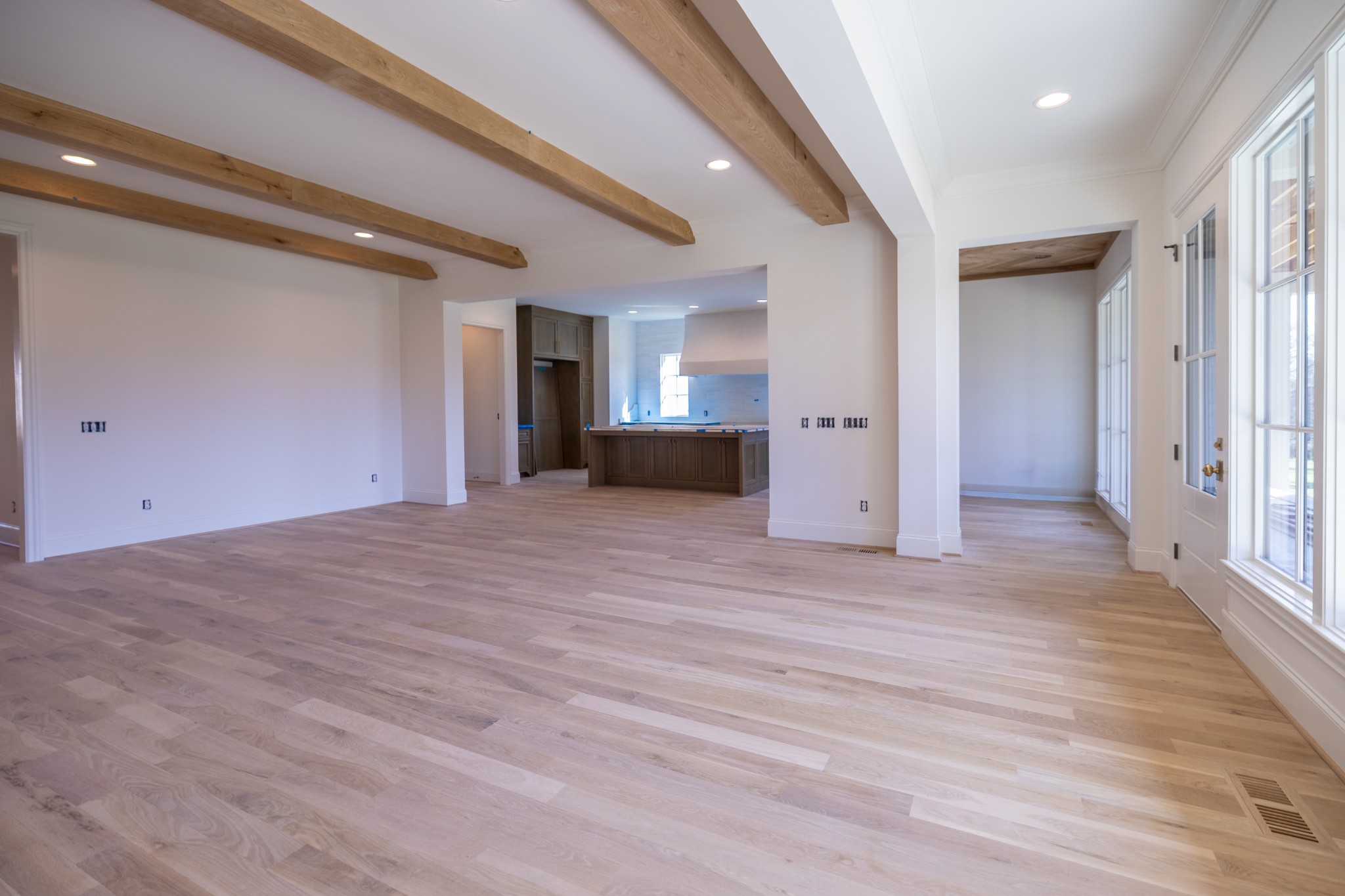 6033 Frazier Park Ln