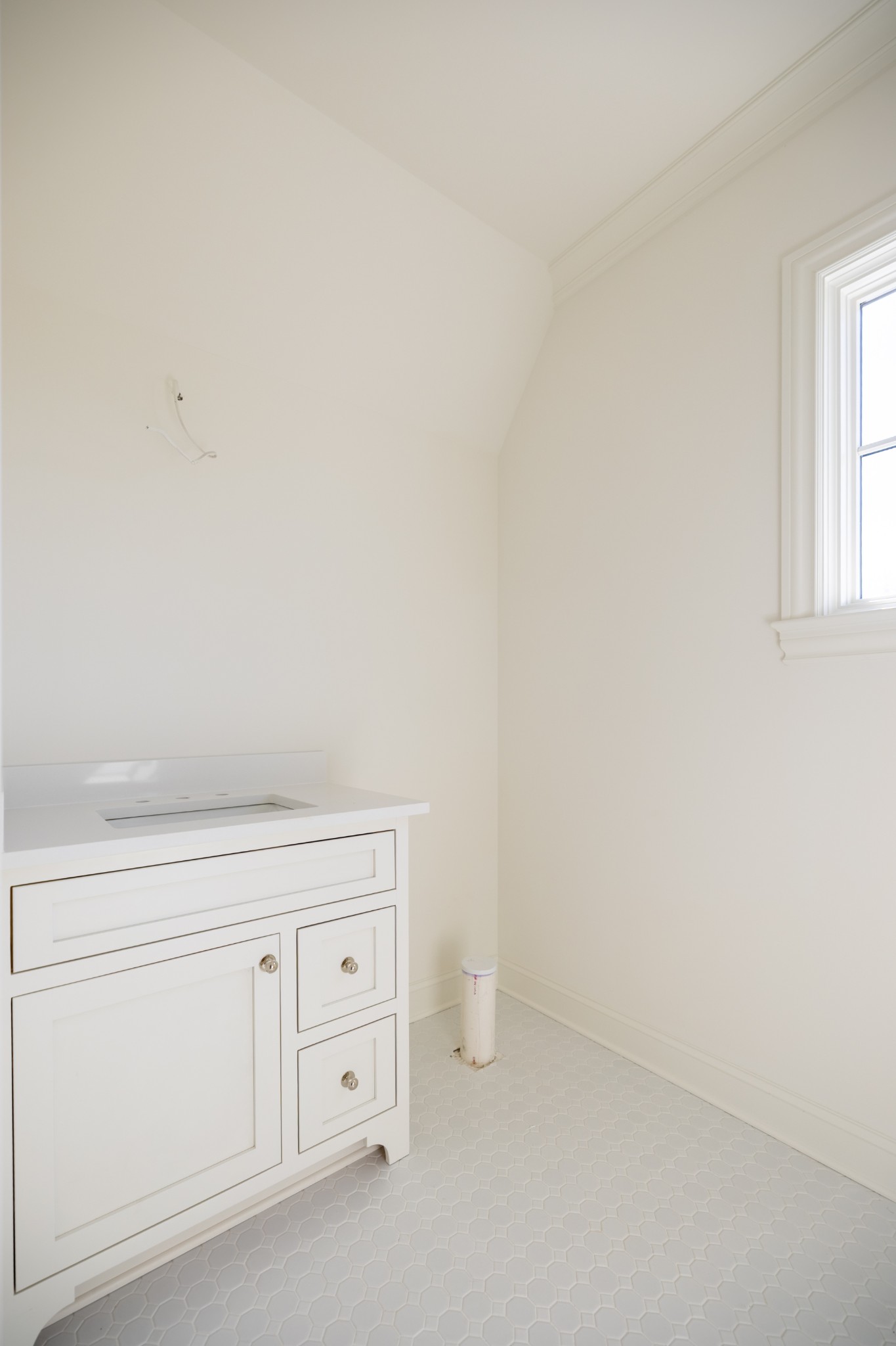 6033 Frazier Park Ln