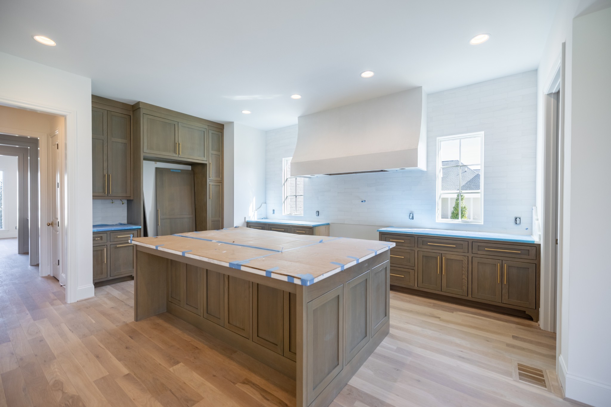 6033 Frazier Park Ln