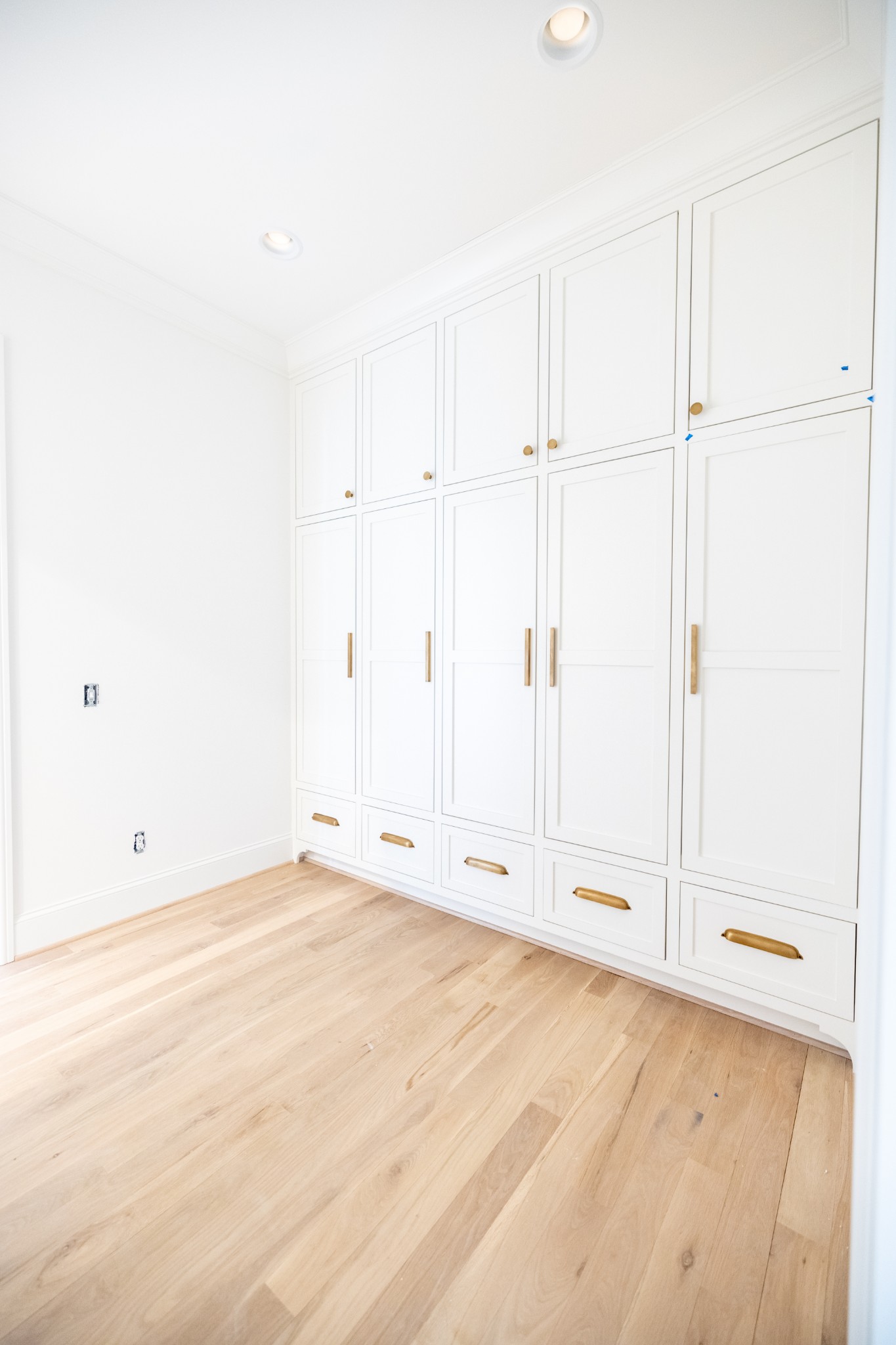 6033 Frazier Park Ln