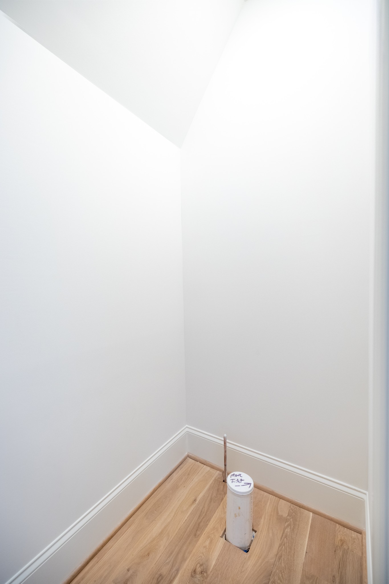 6033 Frazier Park Ln