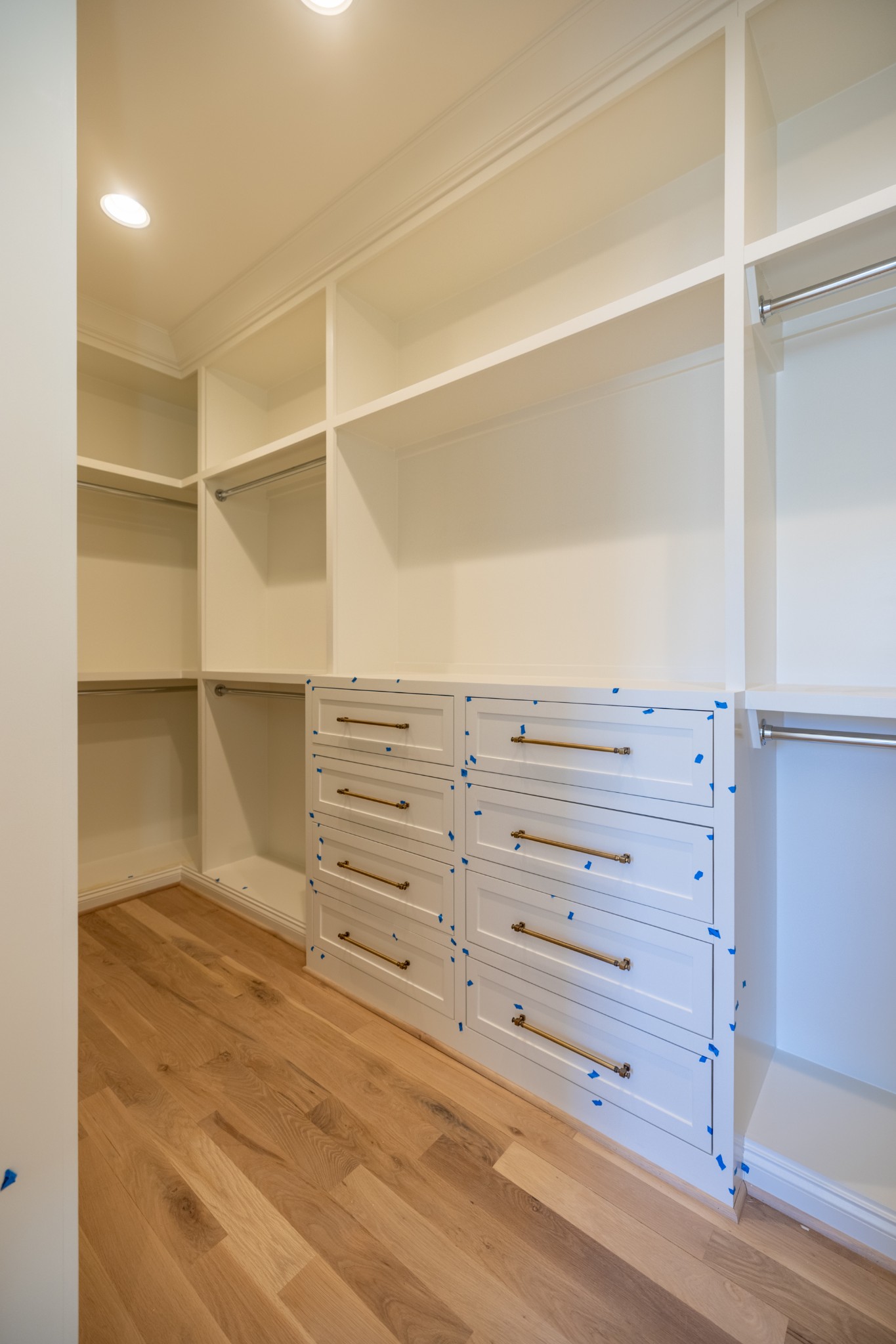 6033 Frazier Park Ln