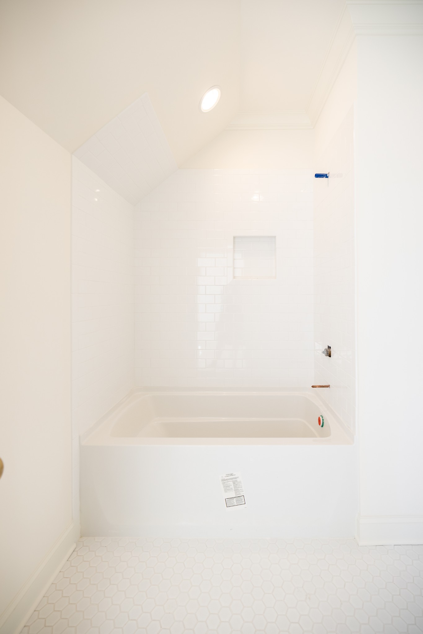 6033 Frazier Park Ln