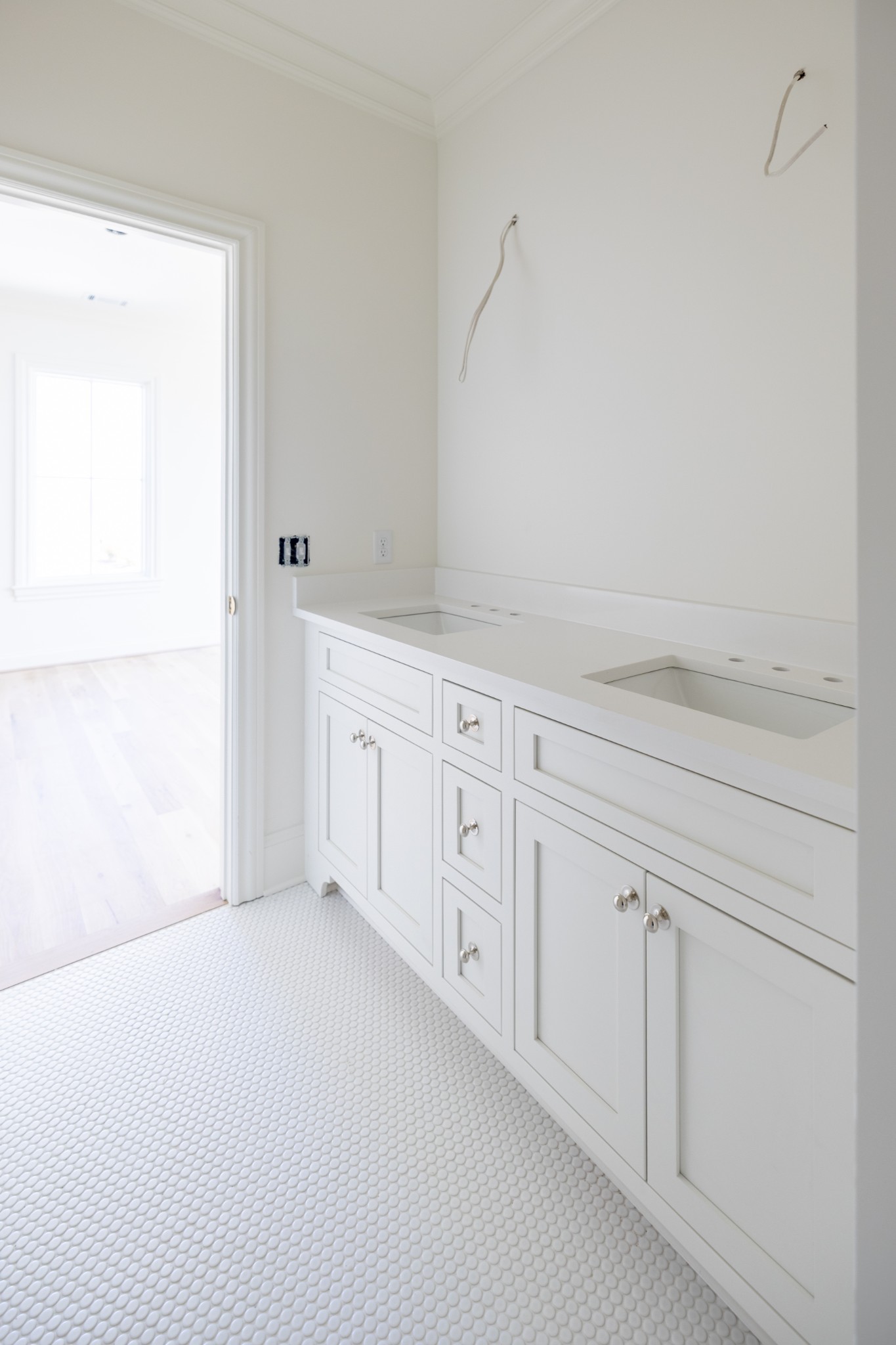 6033 Frazier Park Ln