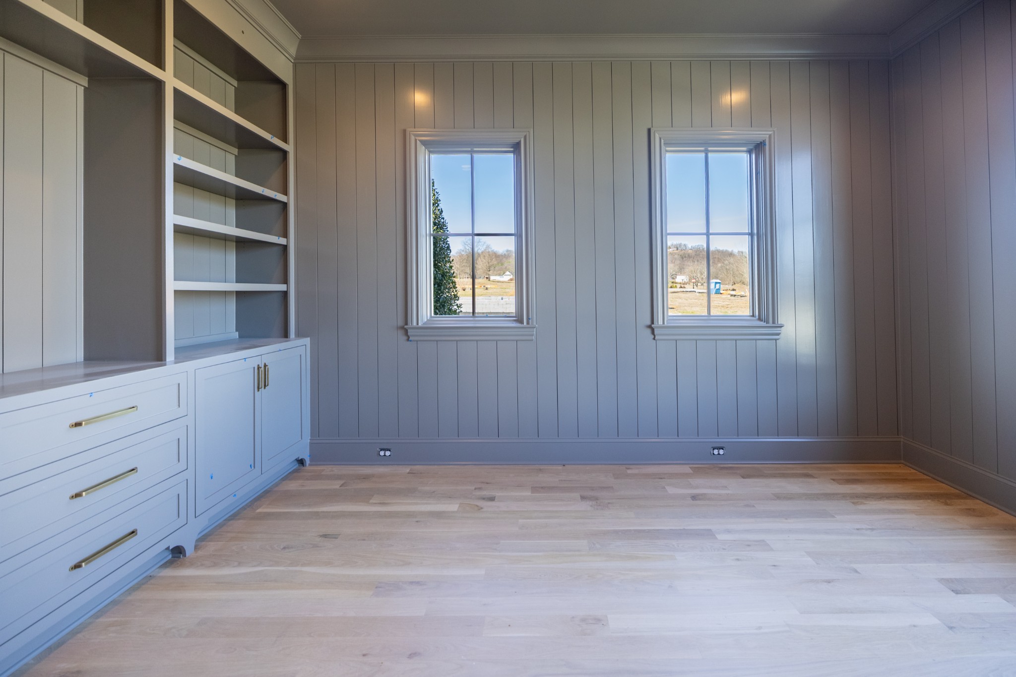 6033 Frazier Park Ln