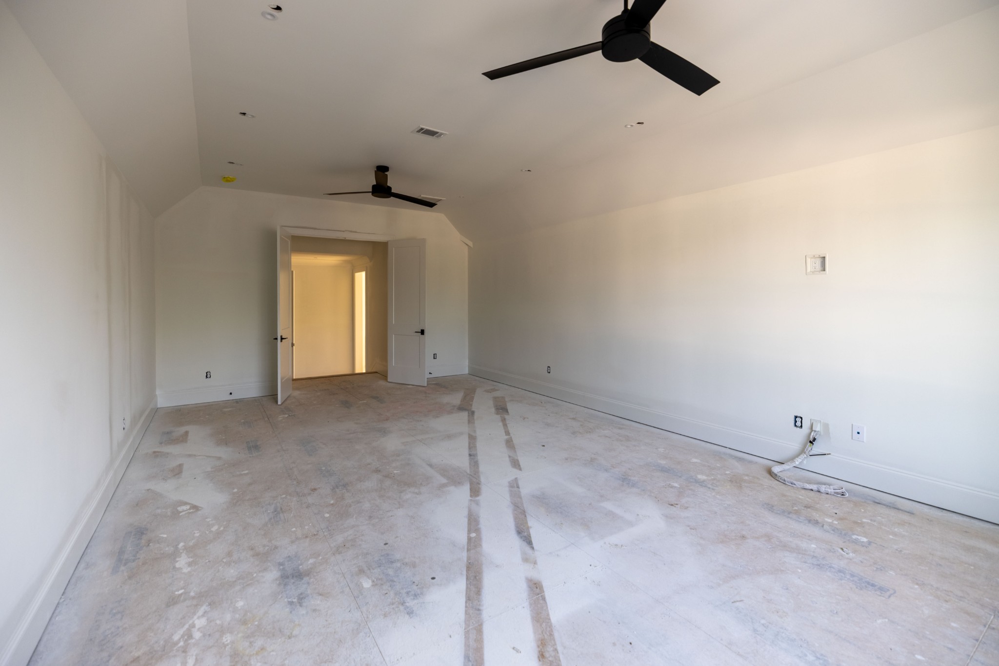 312 Mercury Dr