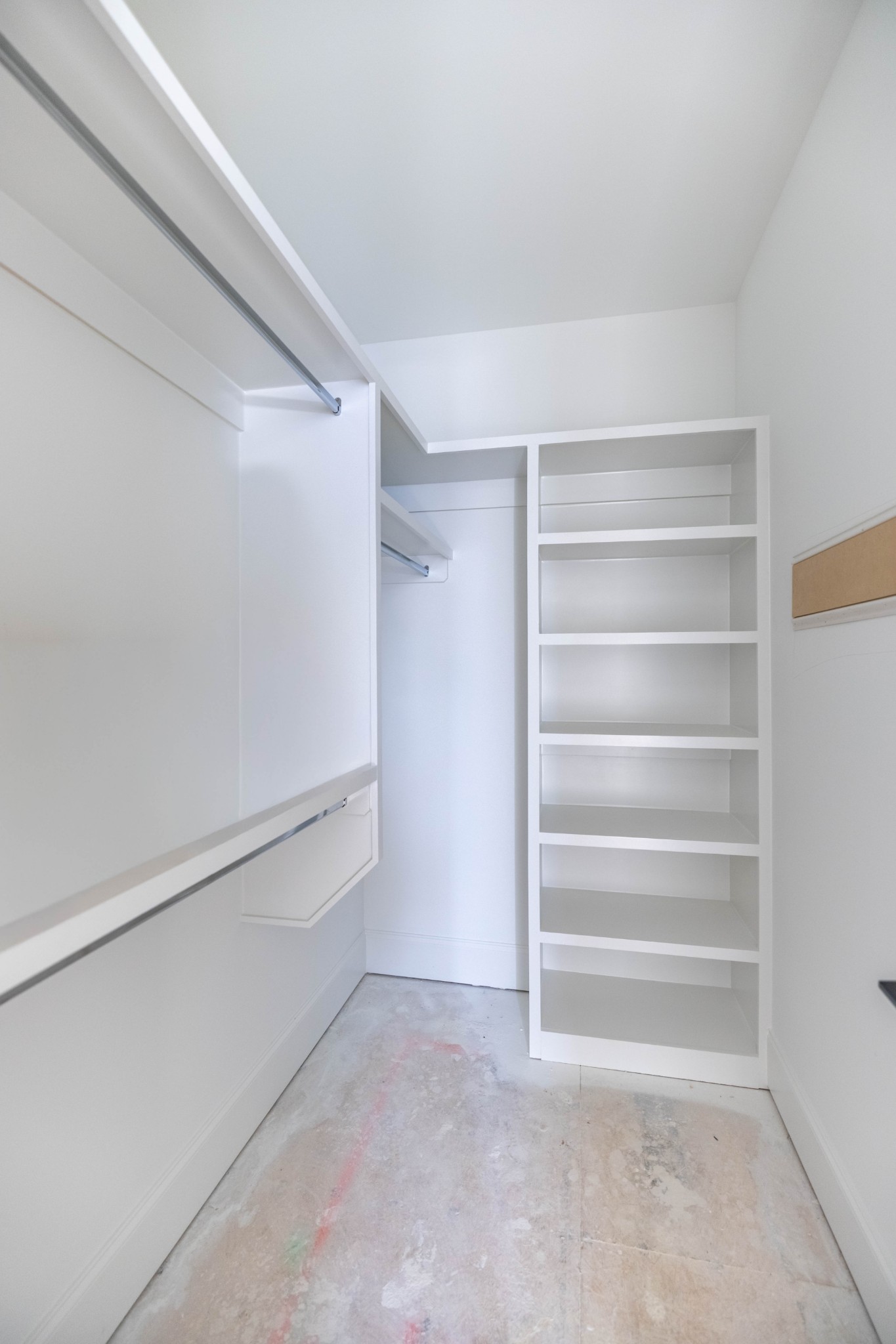312 Mercury Dr
