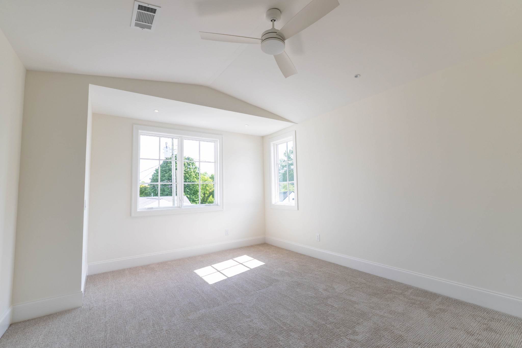 312 Mercury Dr