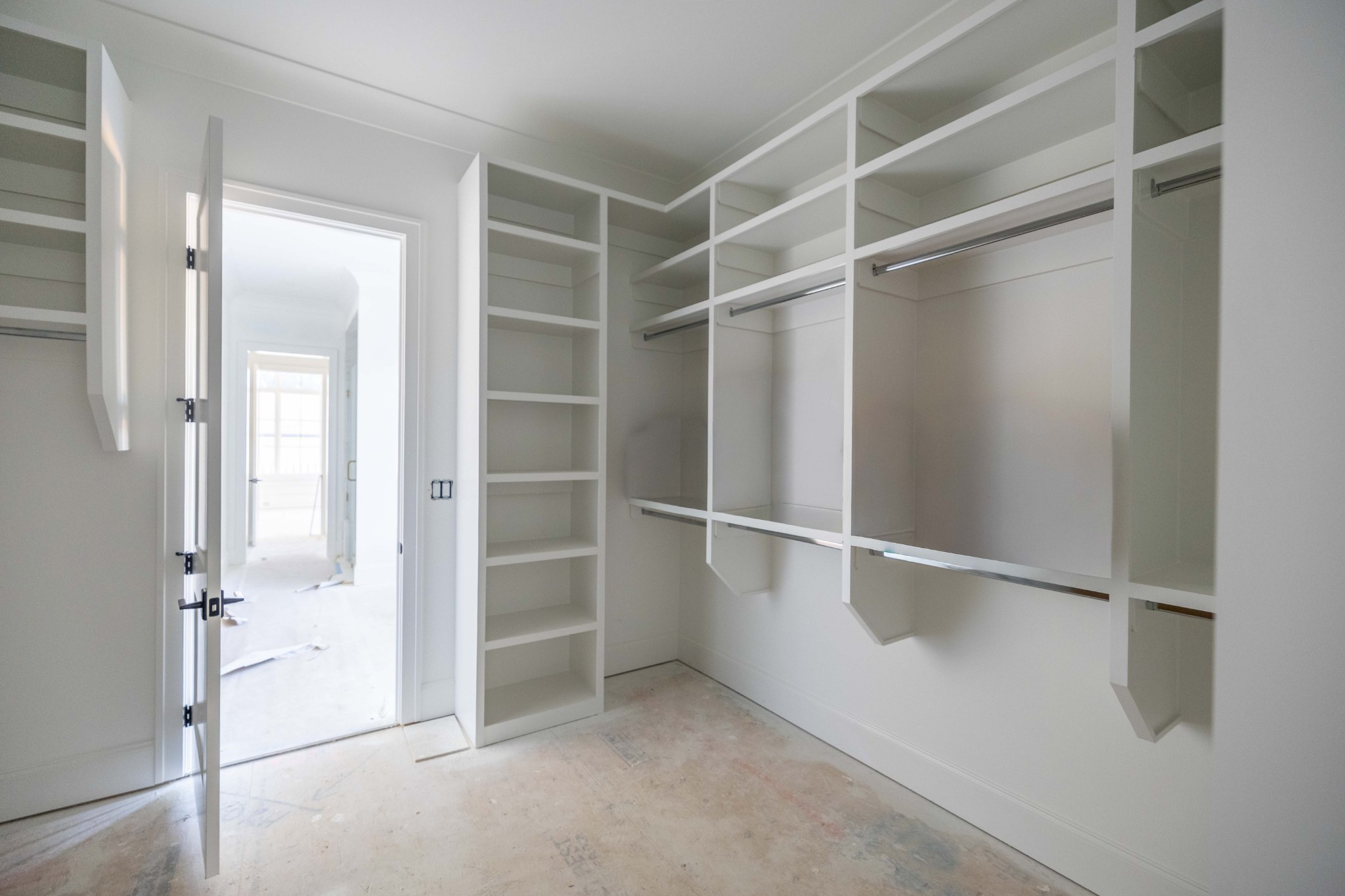 312 Mercury Dr
