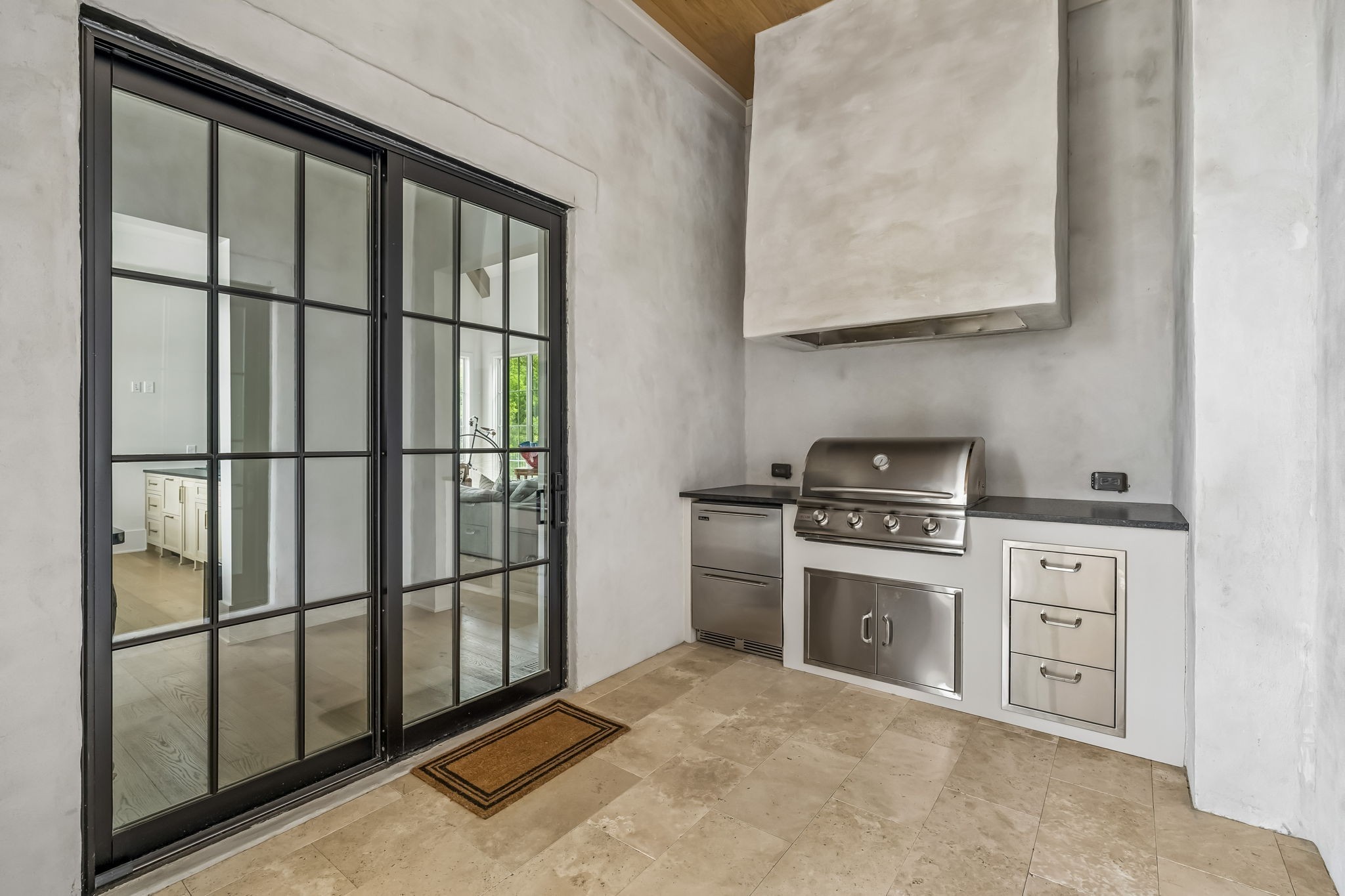 8384 Solstice Dr