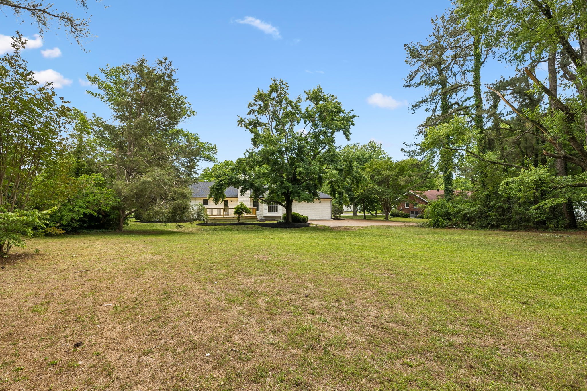 1505 Lipscomb Dr