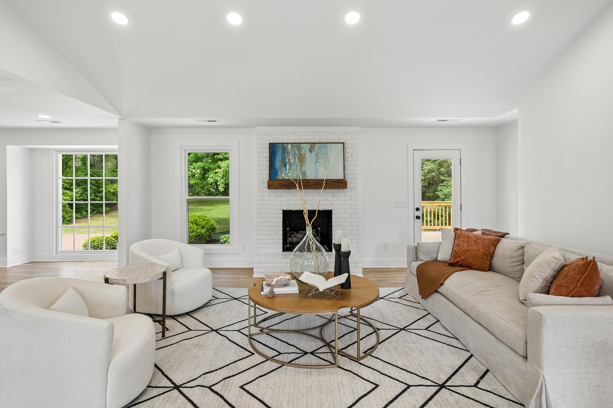 1505 Lipscomb Dr