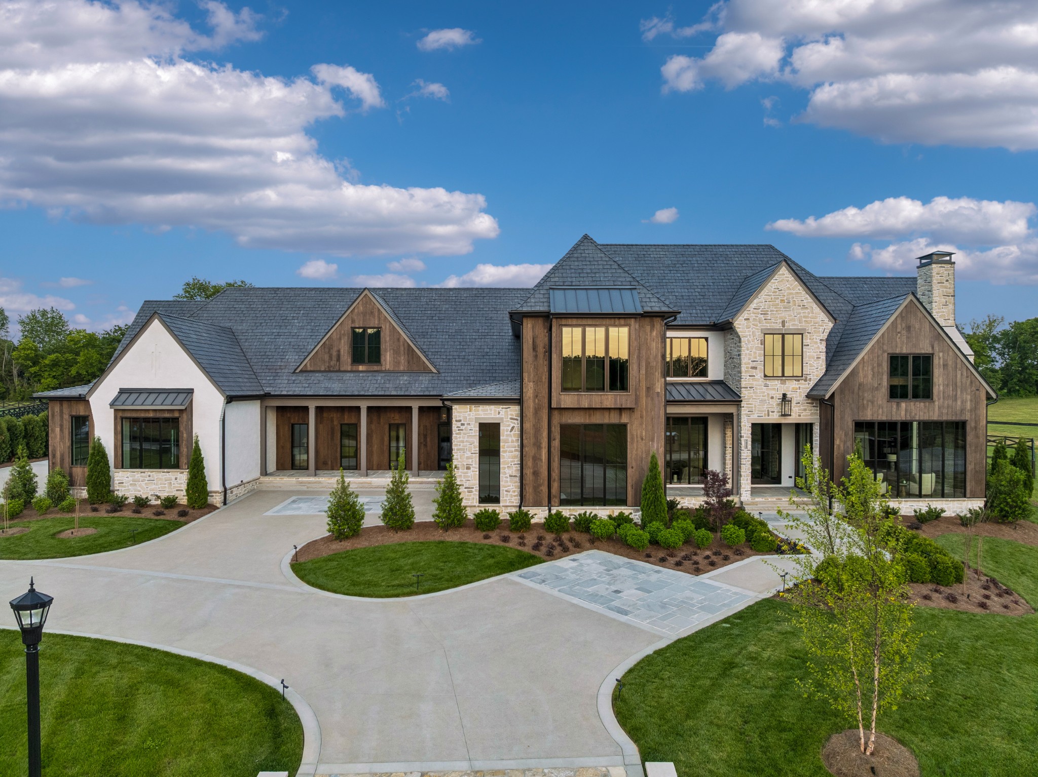 1522 Lurah Ln