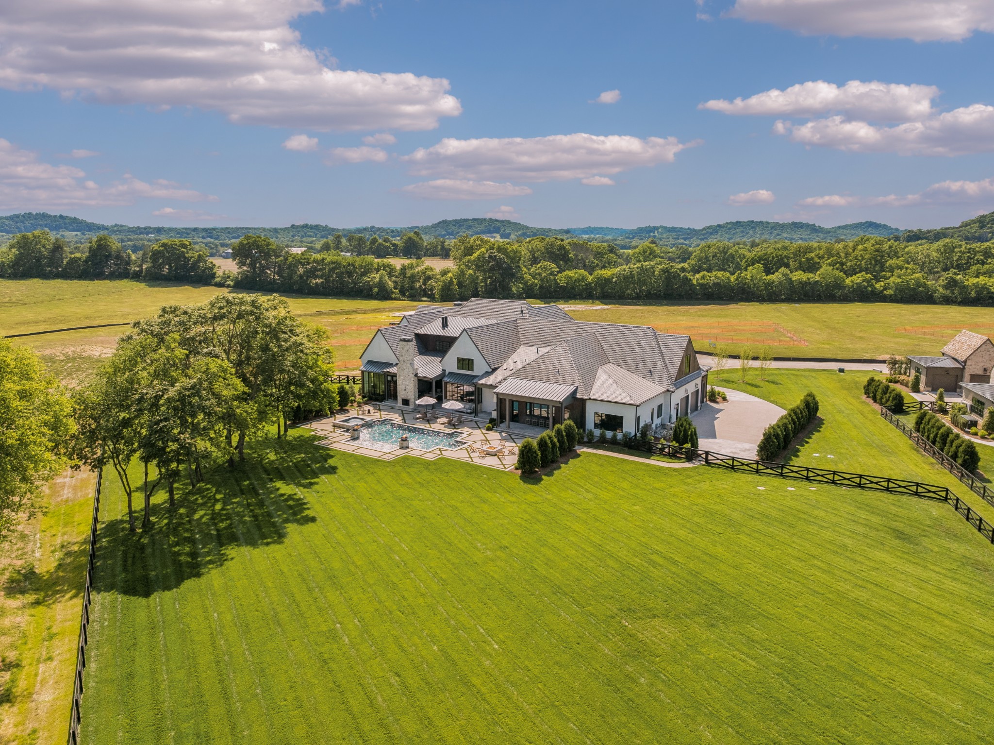 1522 Lurah Ln
