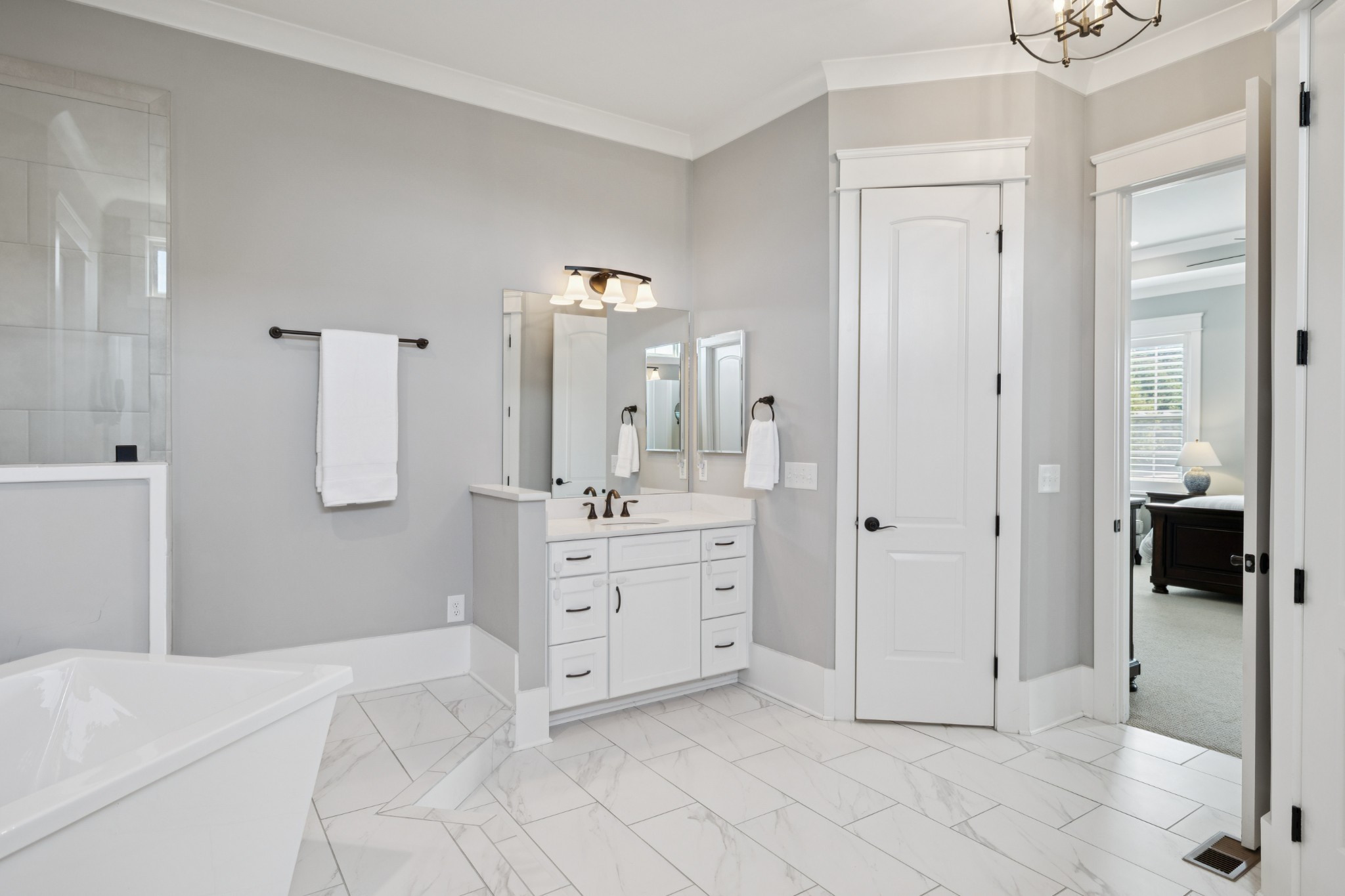 238 Bishops Gate Dr
