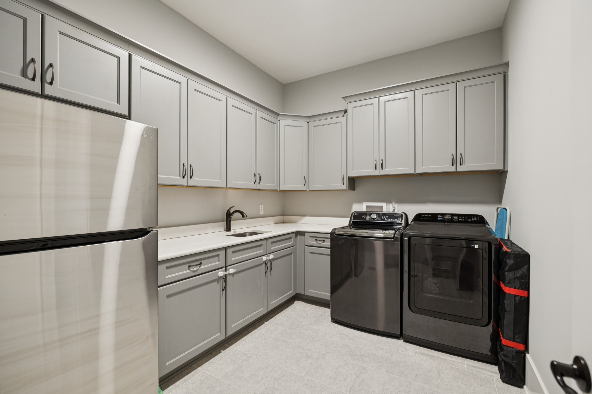 238 Bishops Gate Dr