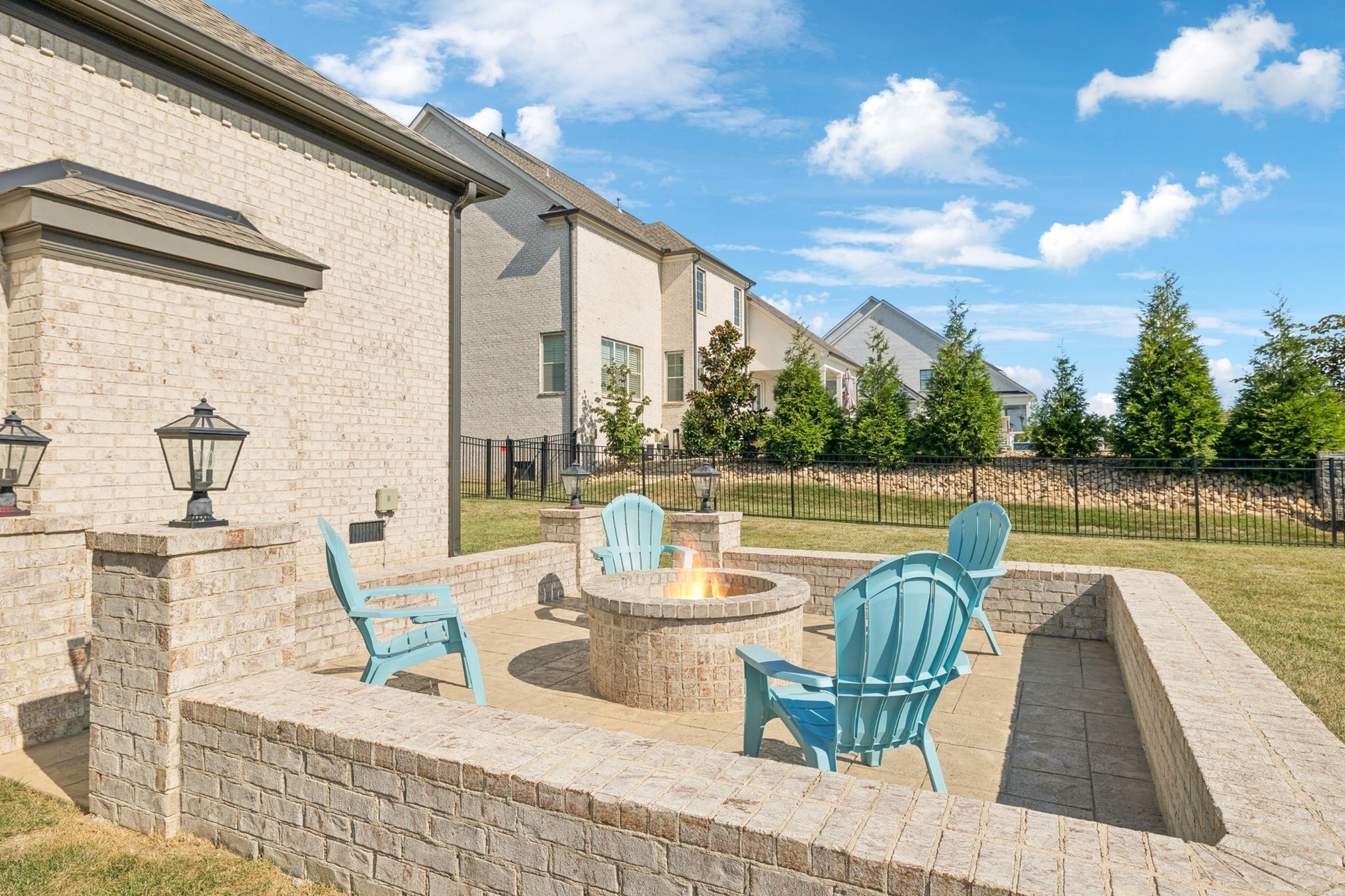 238 Bishops Gate Dr