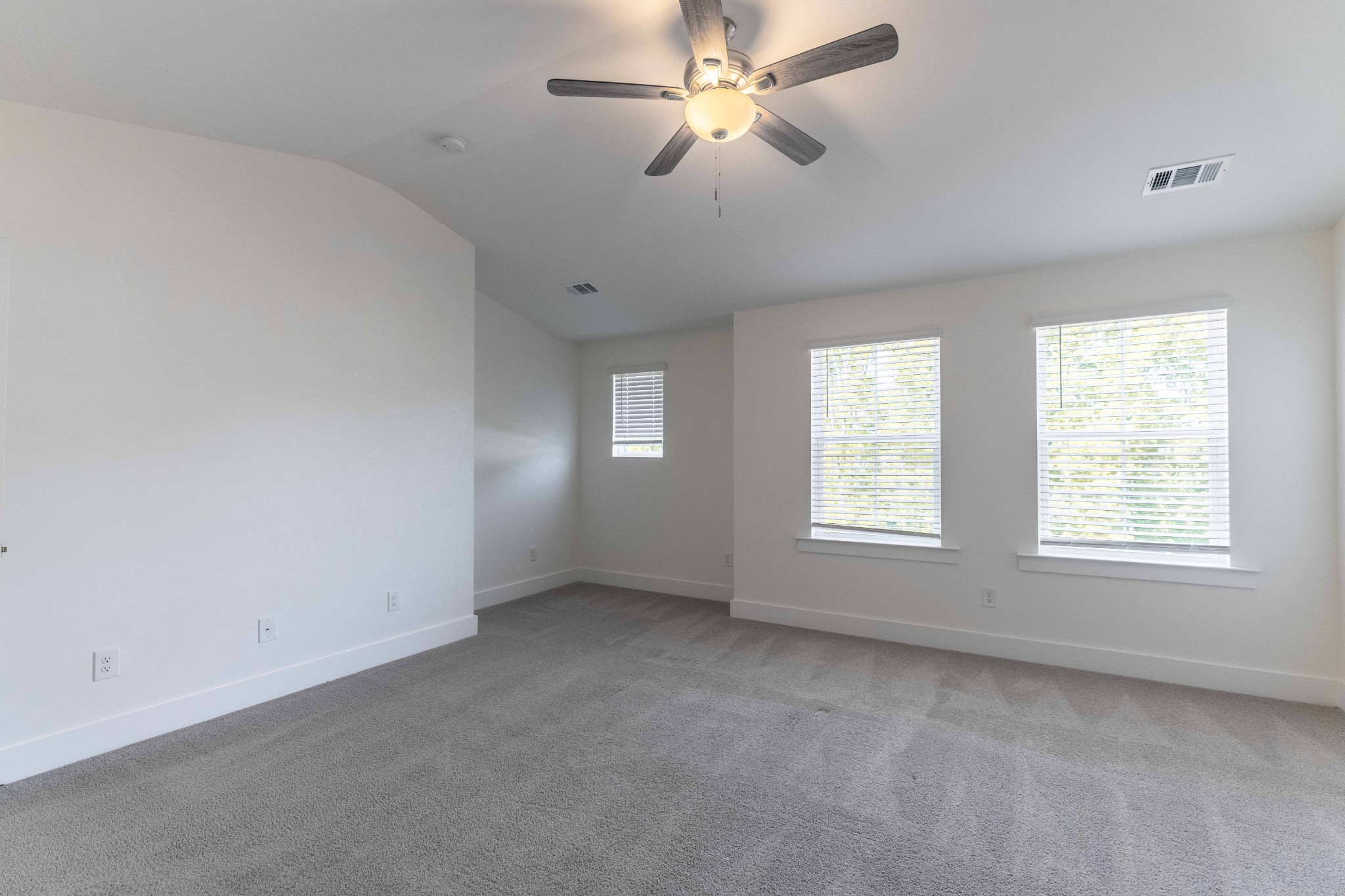 1038 Sweetleaf Dr