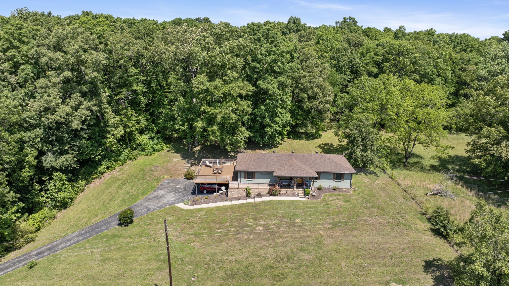 7623 Highway 100